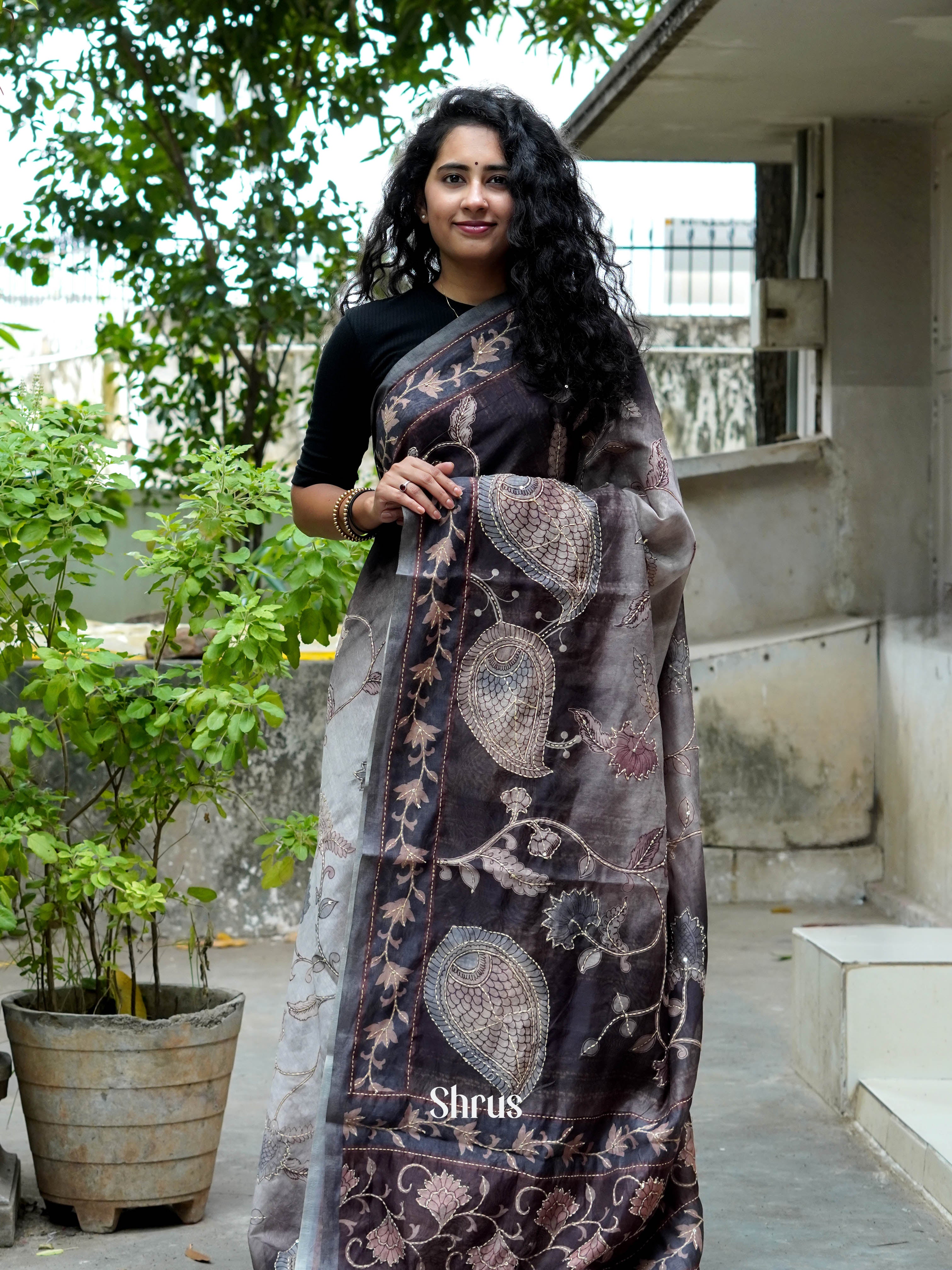 Grey & Black - Semi Kantha Saree