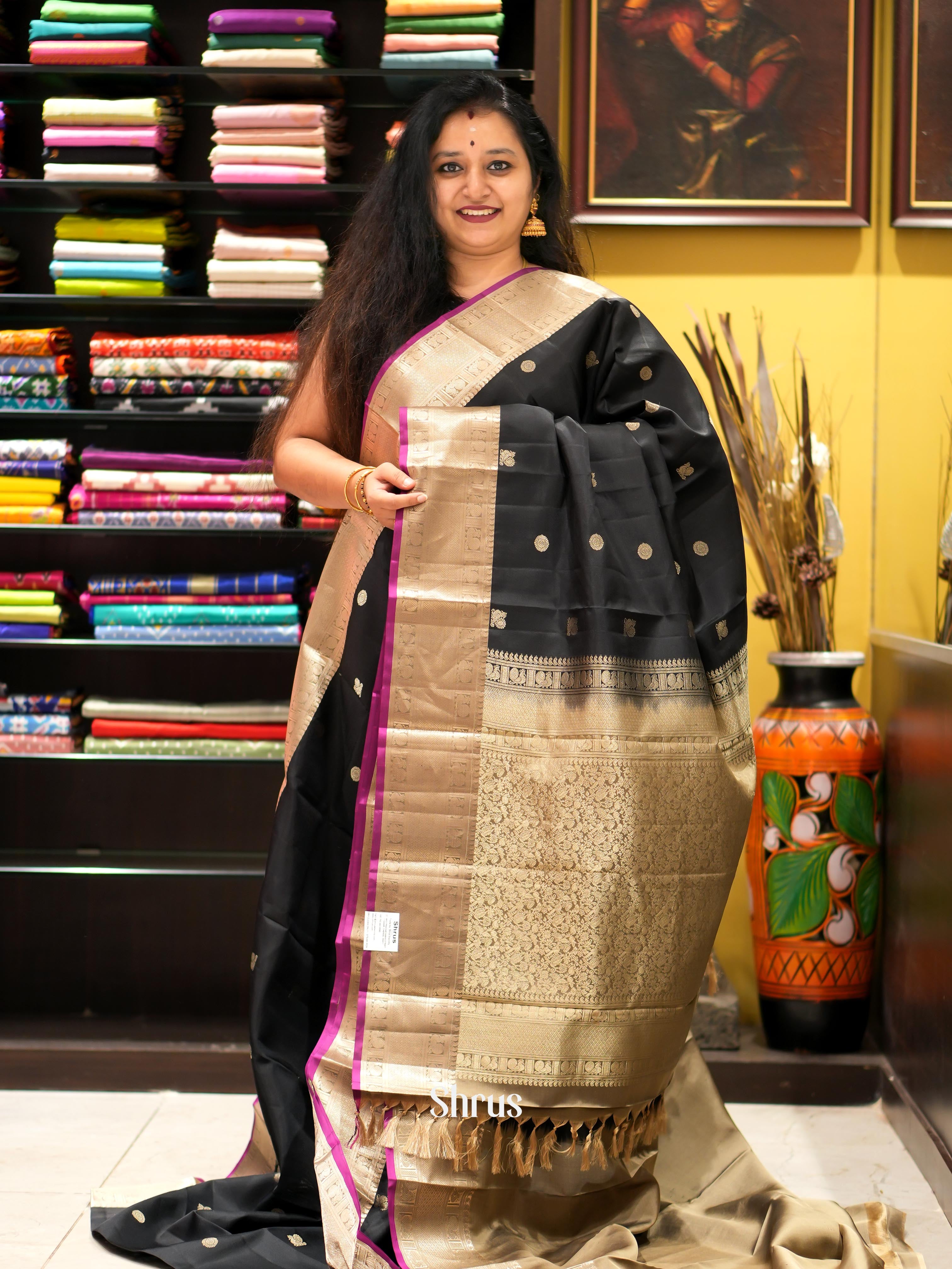 Black & Cream - Kanchi Border Soft Silk Saree