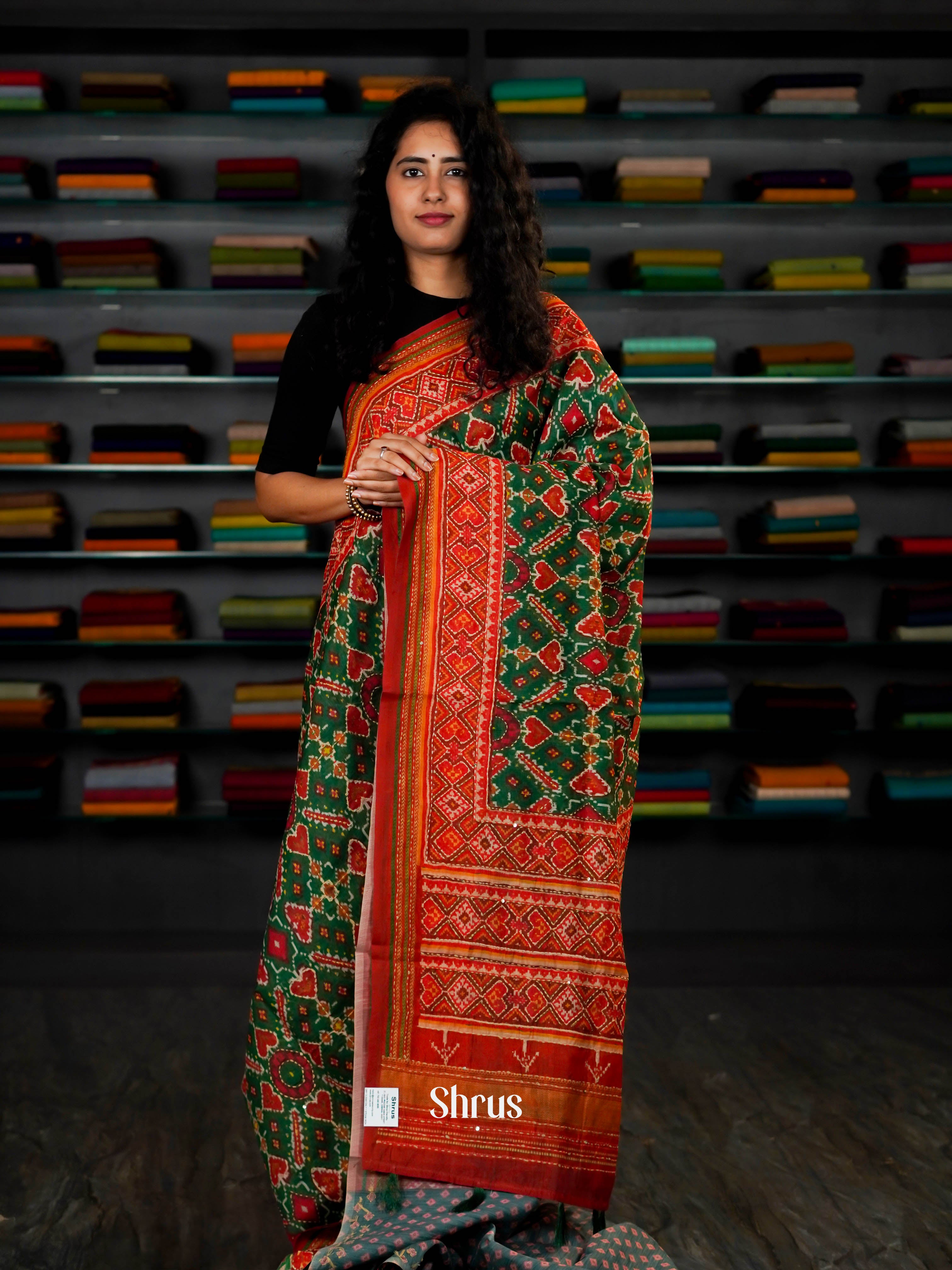 Red & Green  - Semi Kantha Saree