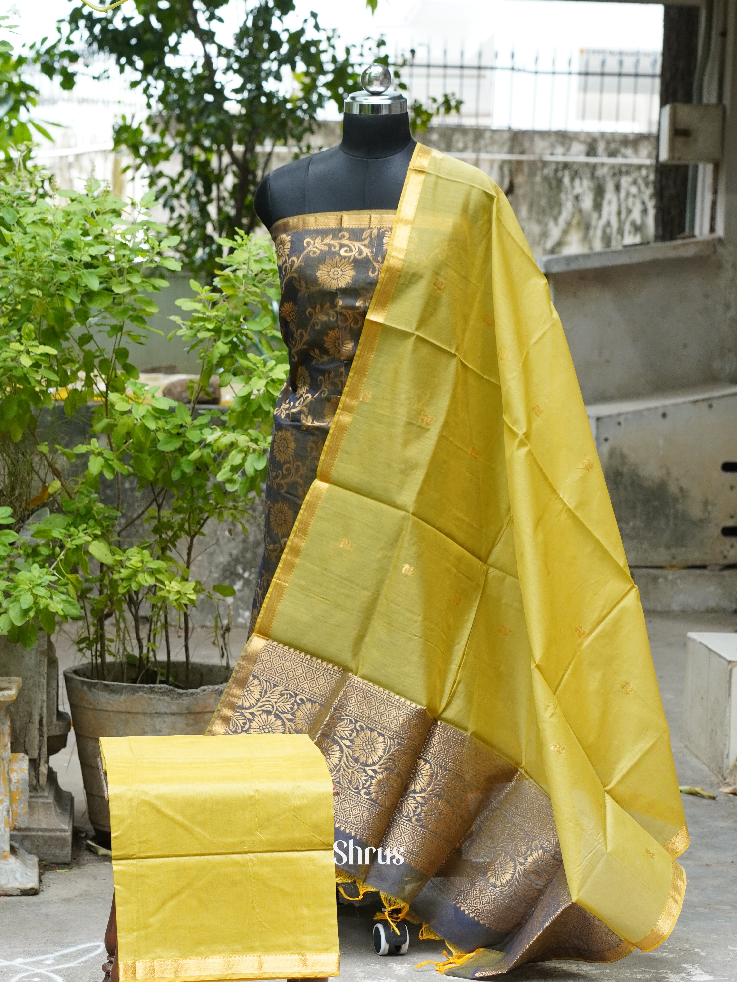 Grey & Yellowish Green - Semi silkcotton salwar