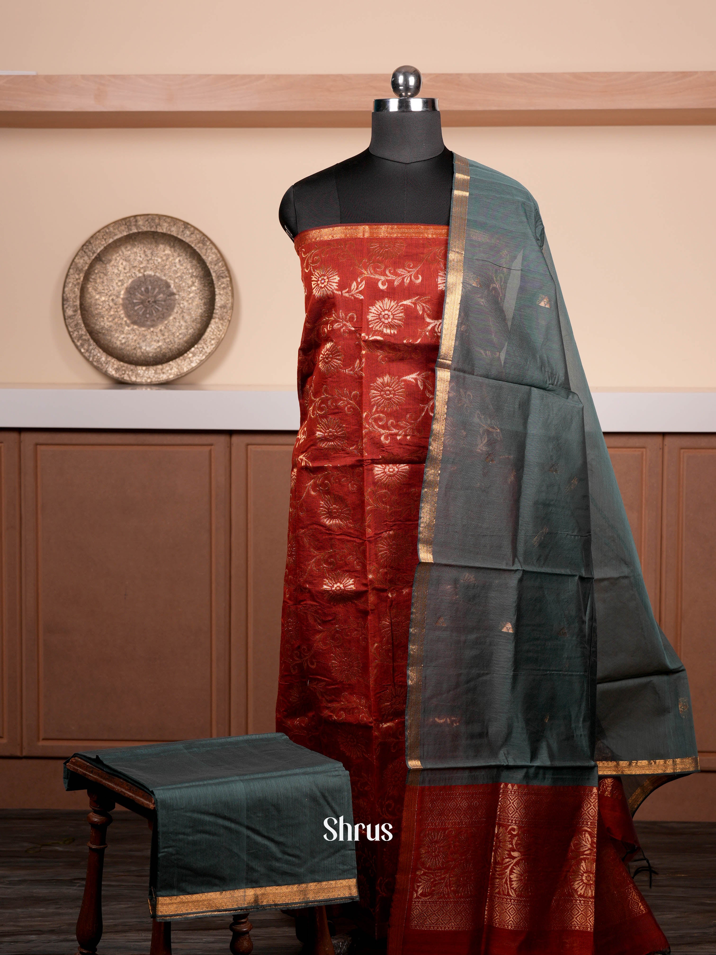 Red & Bluish Green  - Semi silkcotton salwar