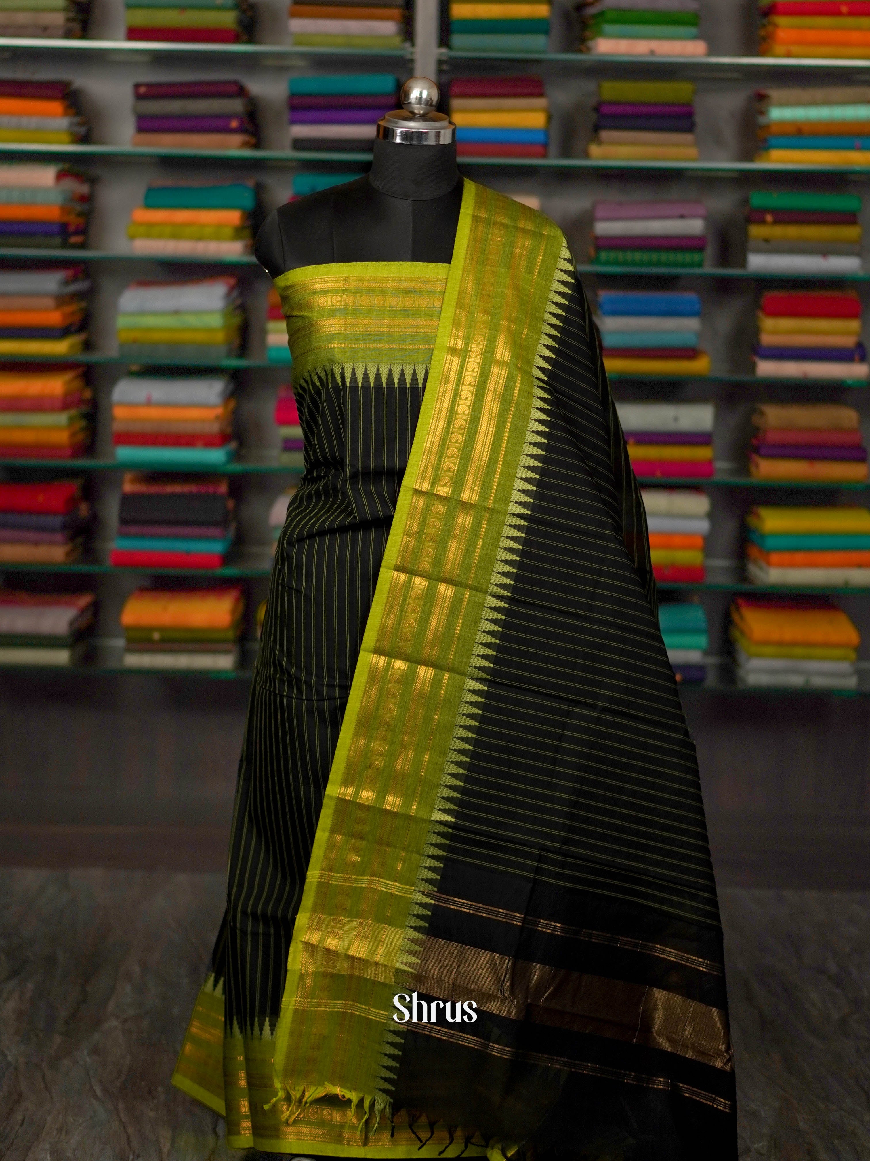 Black & Green  - chettinad top & dupatta combo