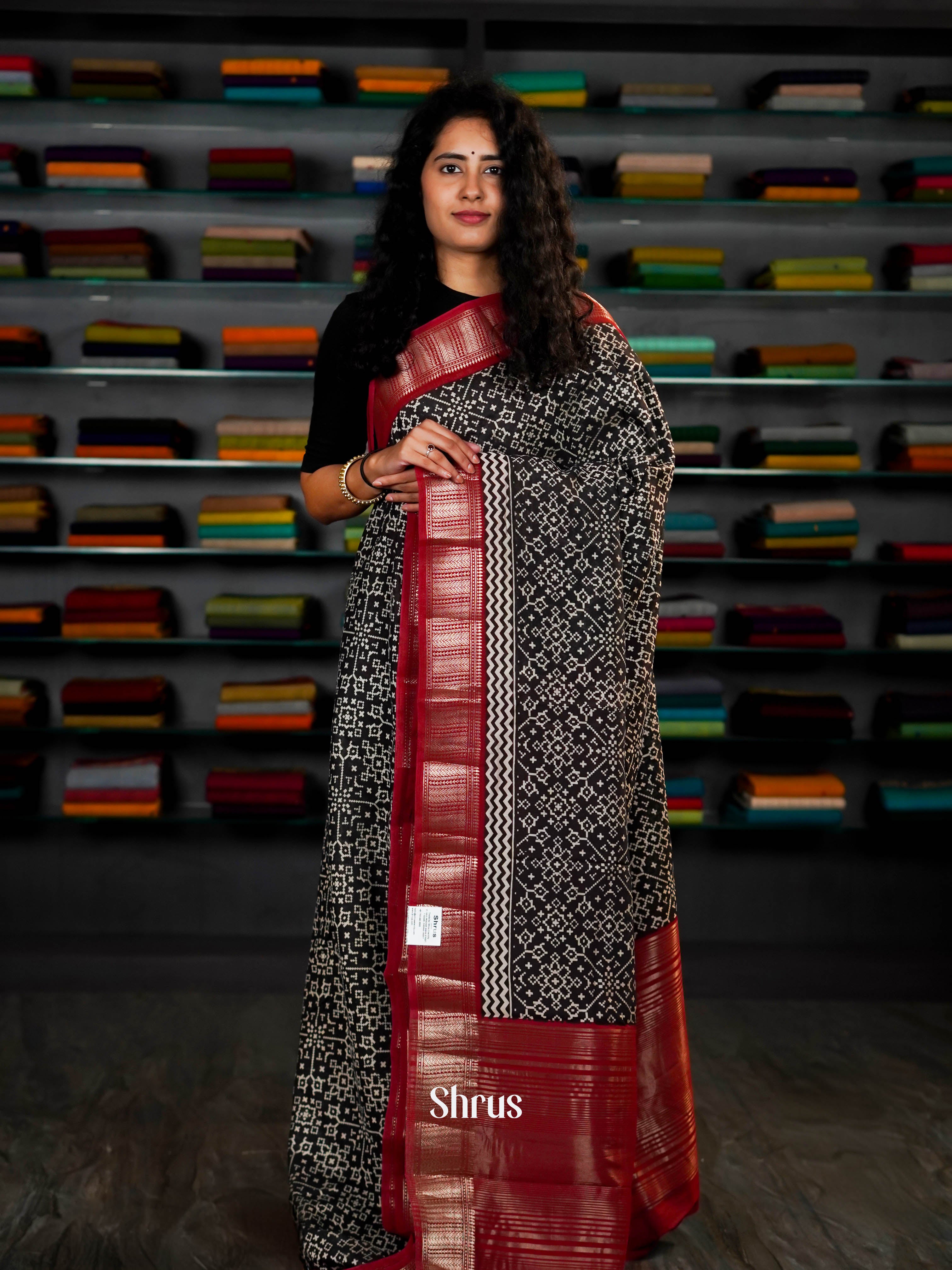 Black & Red  - Art Modal Saree