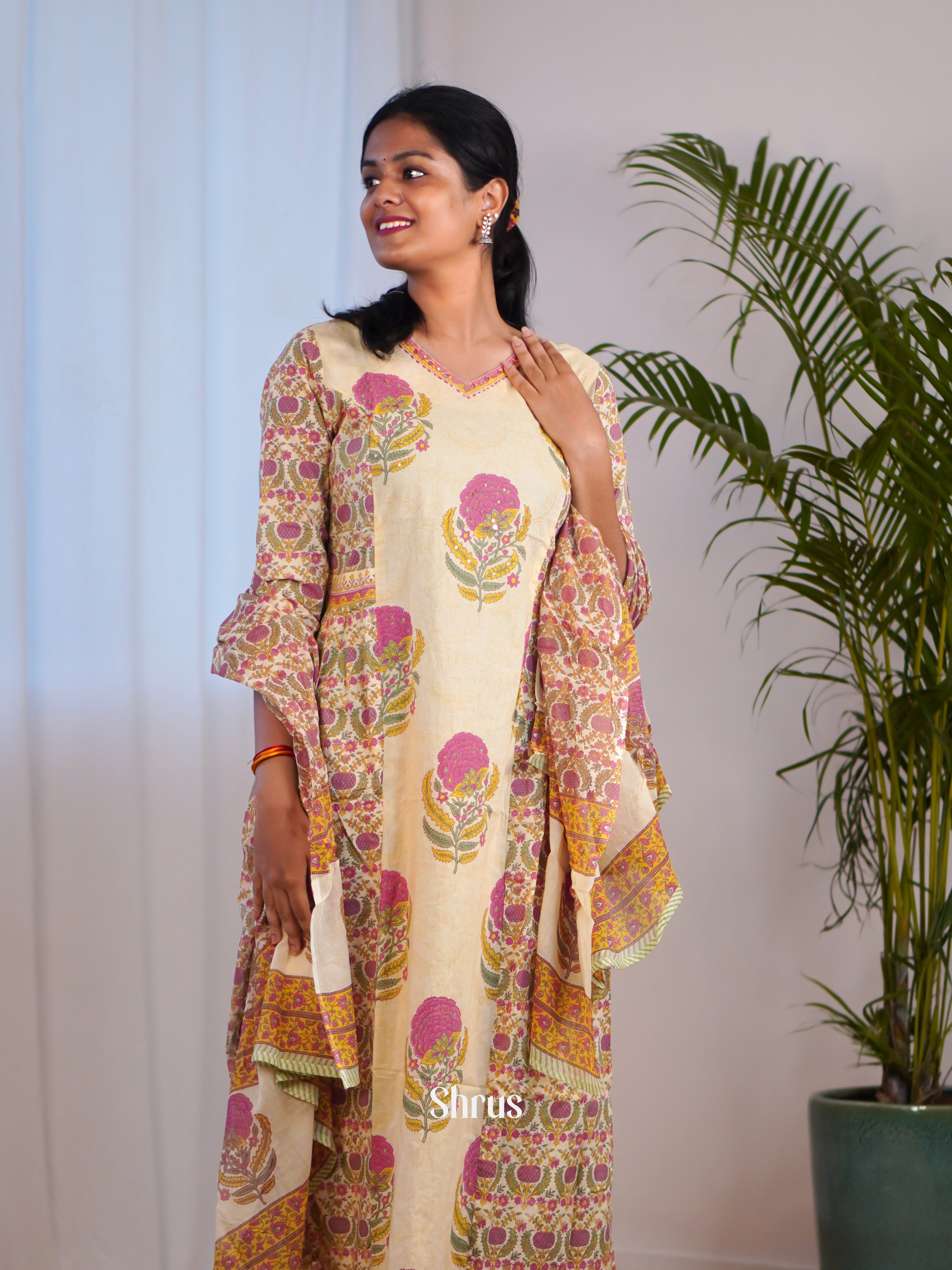 Cream & Pink - 3pc printed Readymade Suits