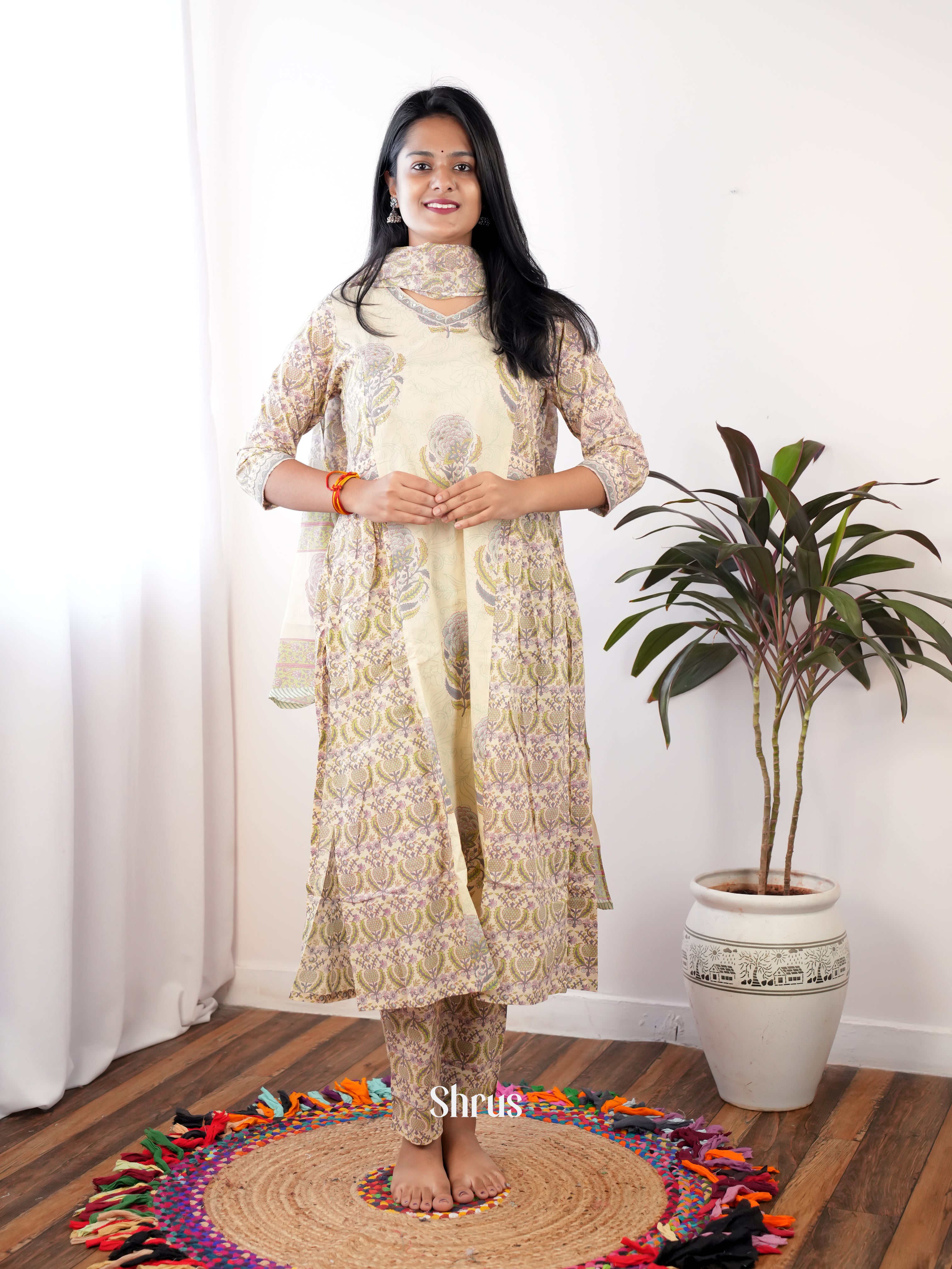 Cream  - 3pc Readymade Suits