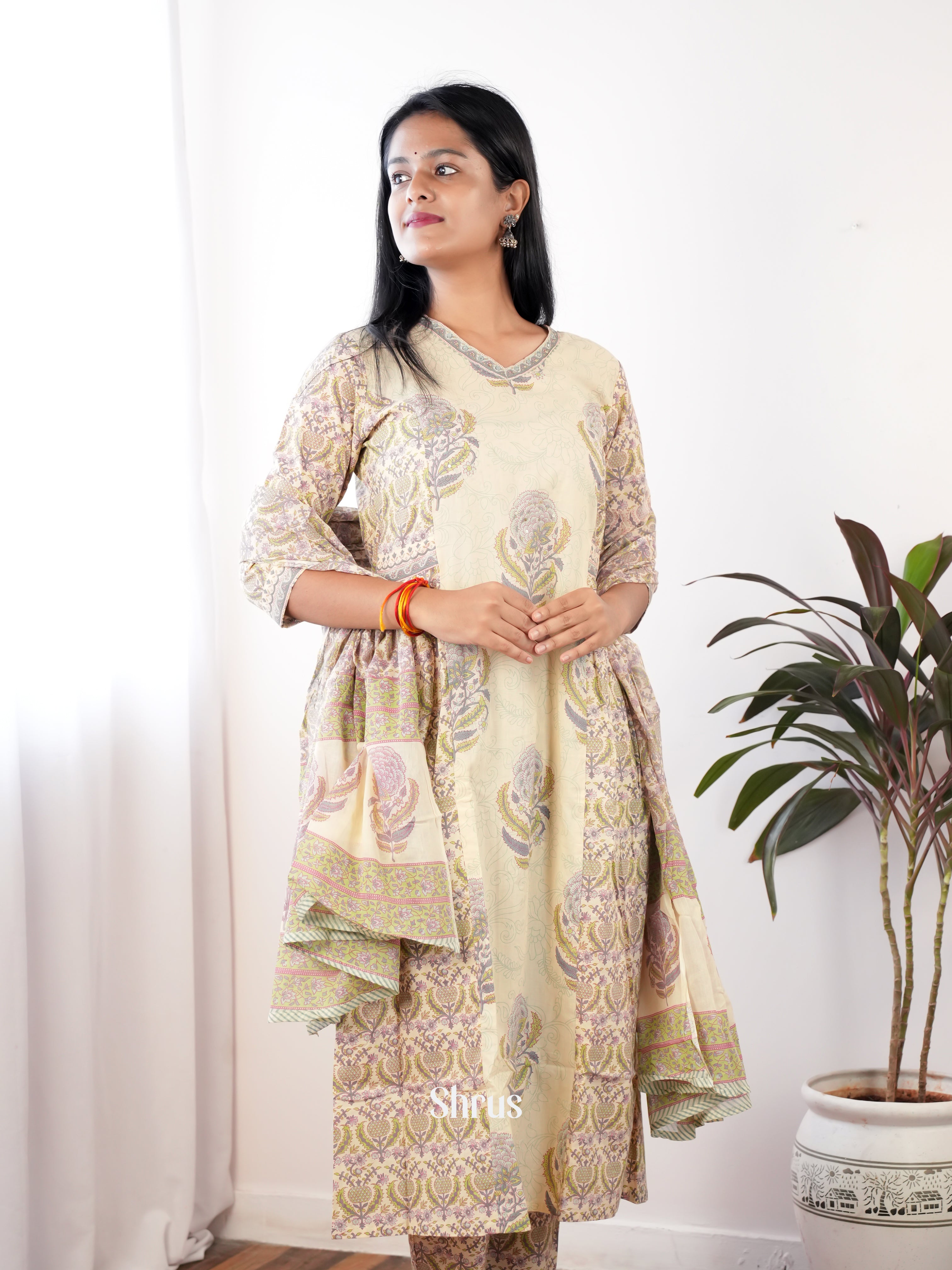 Cream  - 3pc Readymade Suits