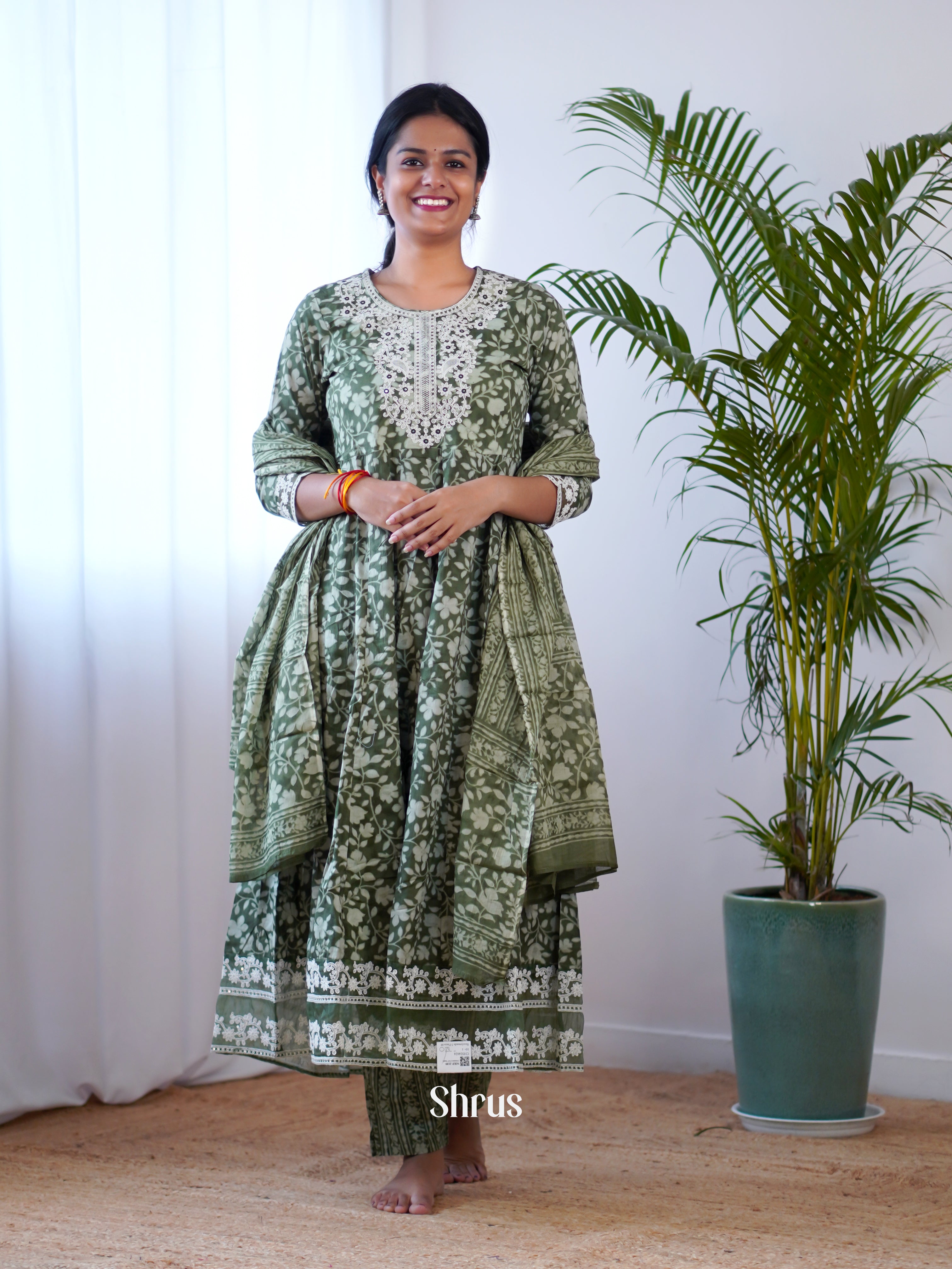 Green - Anarkali 3pc - Readymade Suits