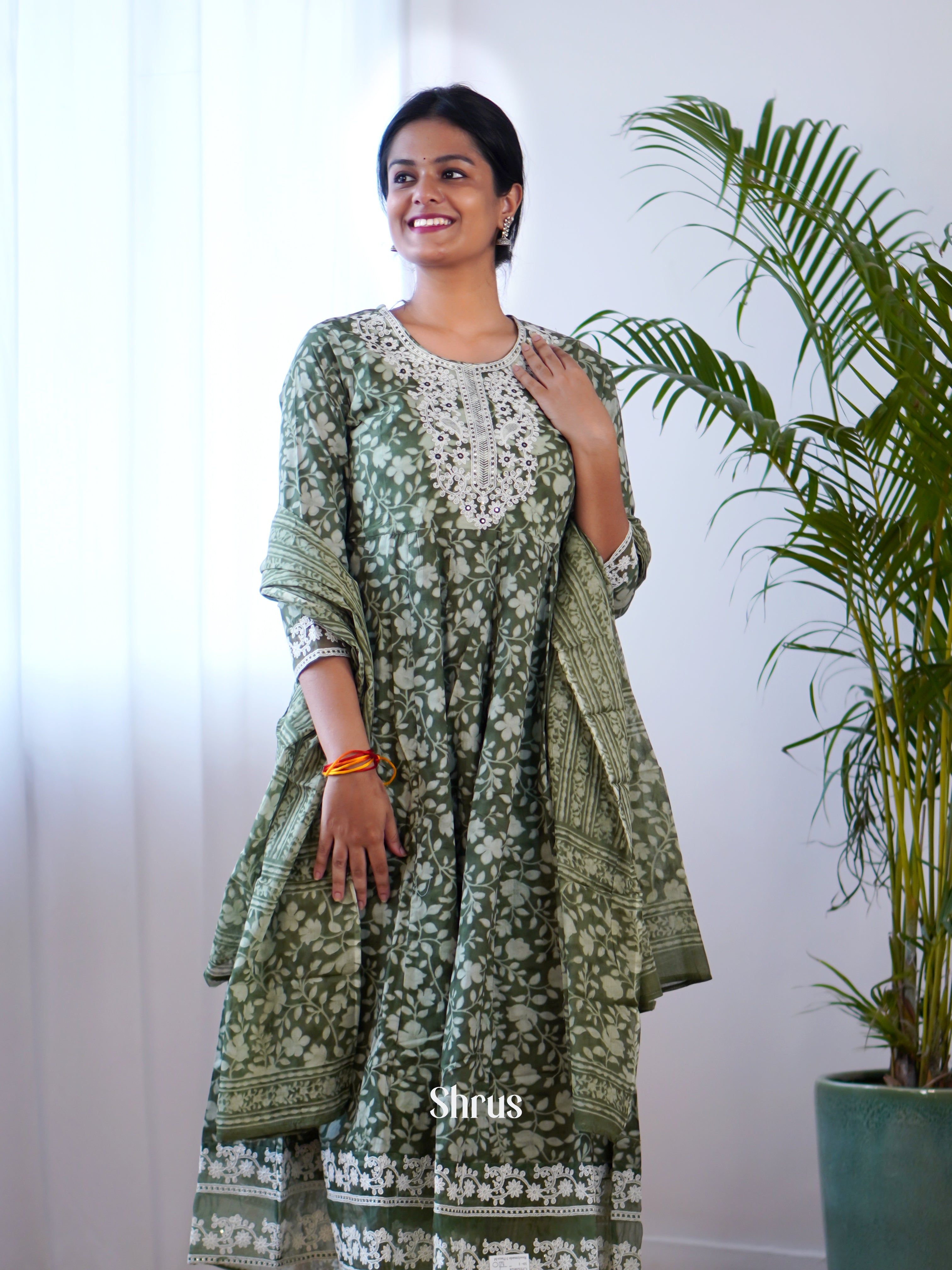 Green - Anarkali 3pc - Readymade Suits