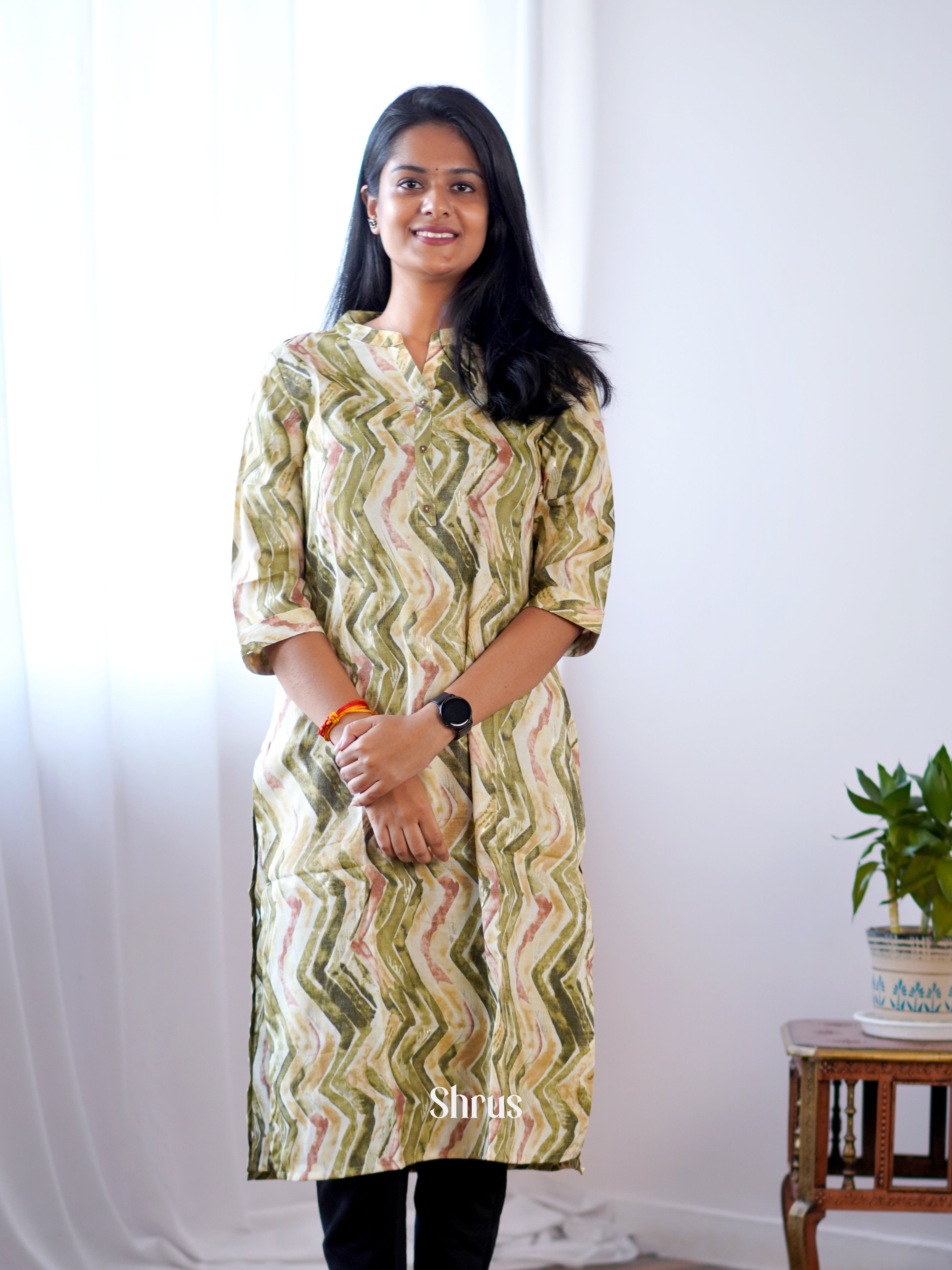 Cream & Green - Readymade kurti