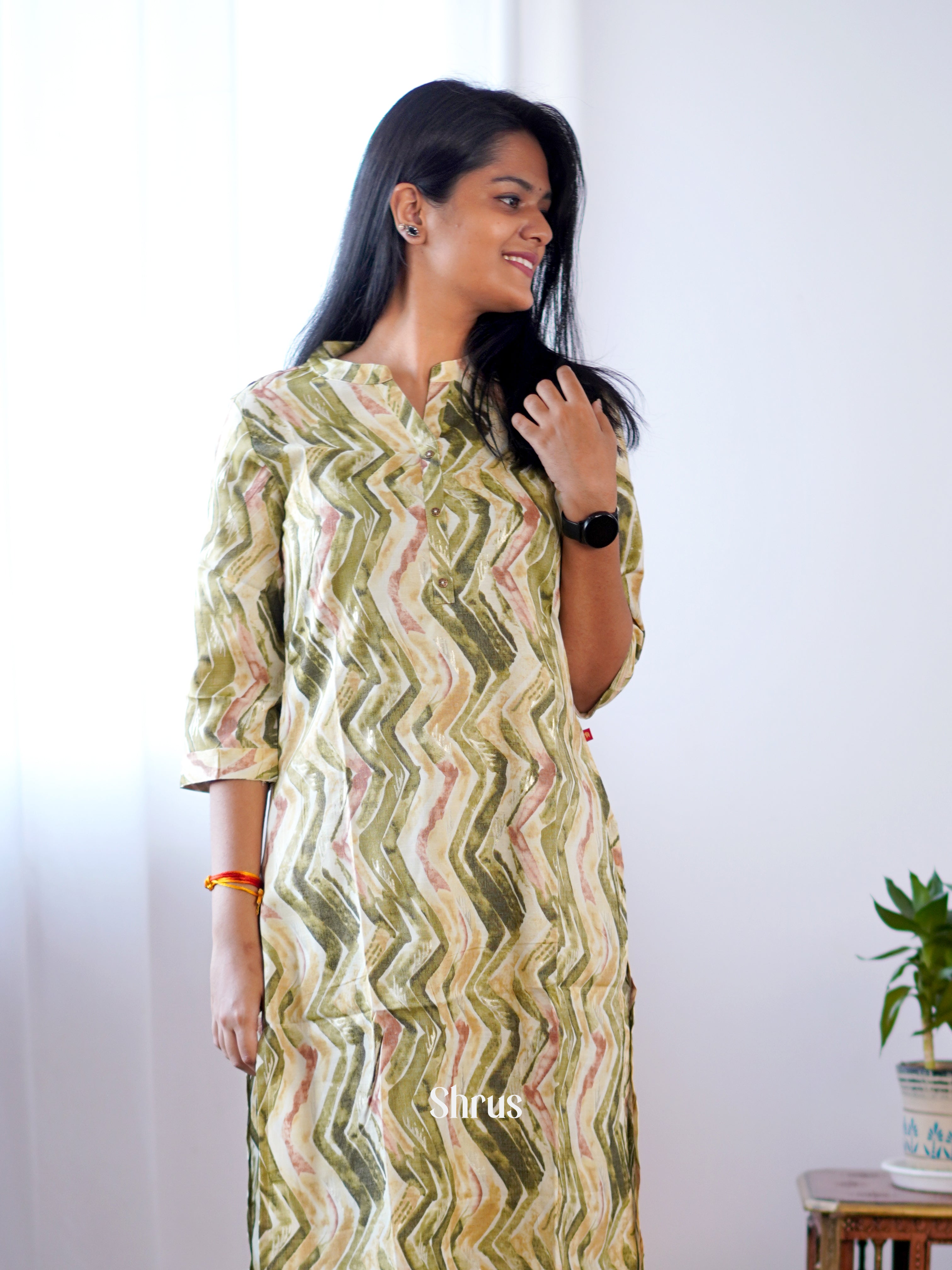 Cream & Green - Readymade kurti