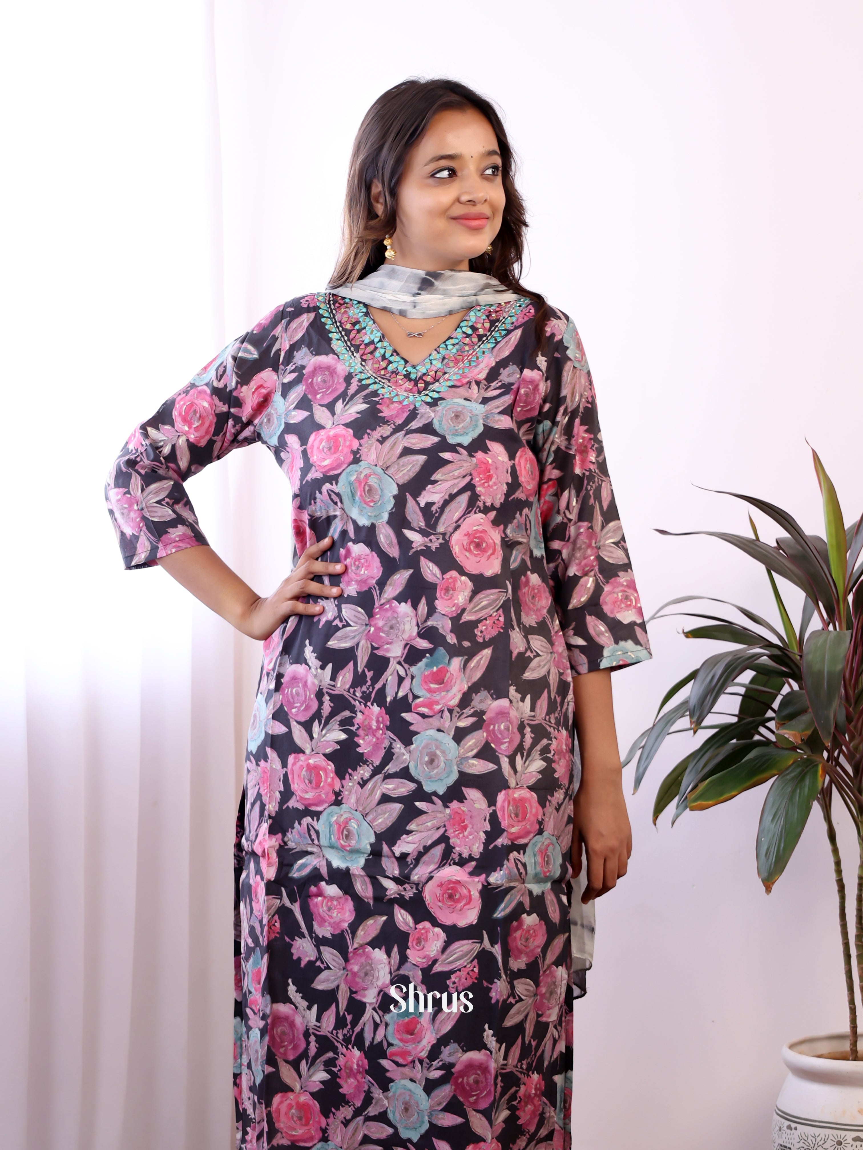 Black & Pink- 3pc Readymade Suits