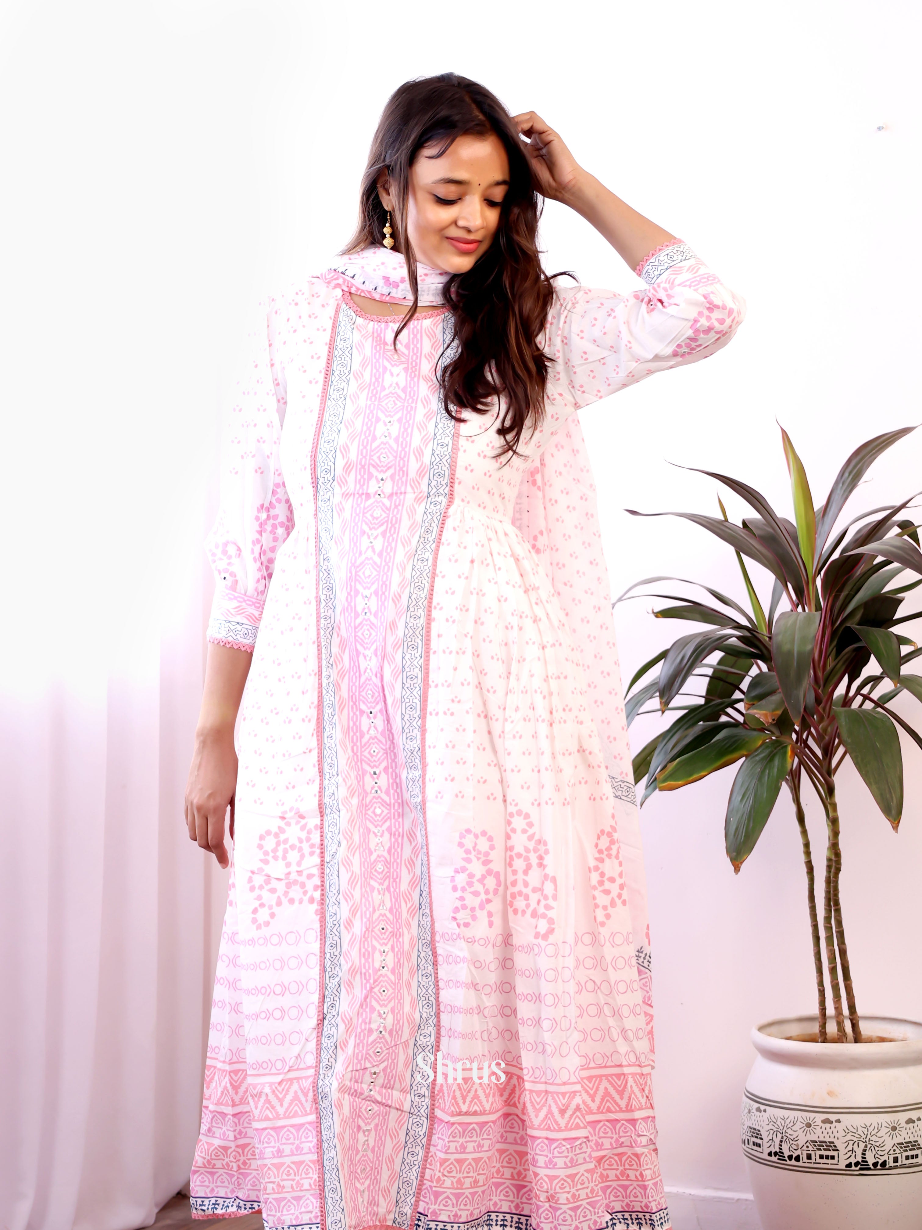 White & Pink- 3pc printed Readymade Suits