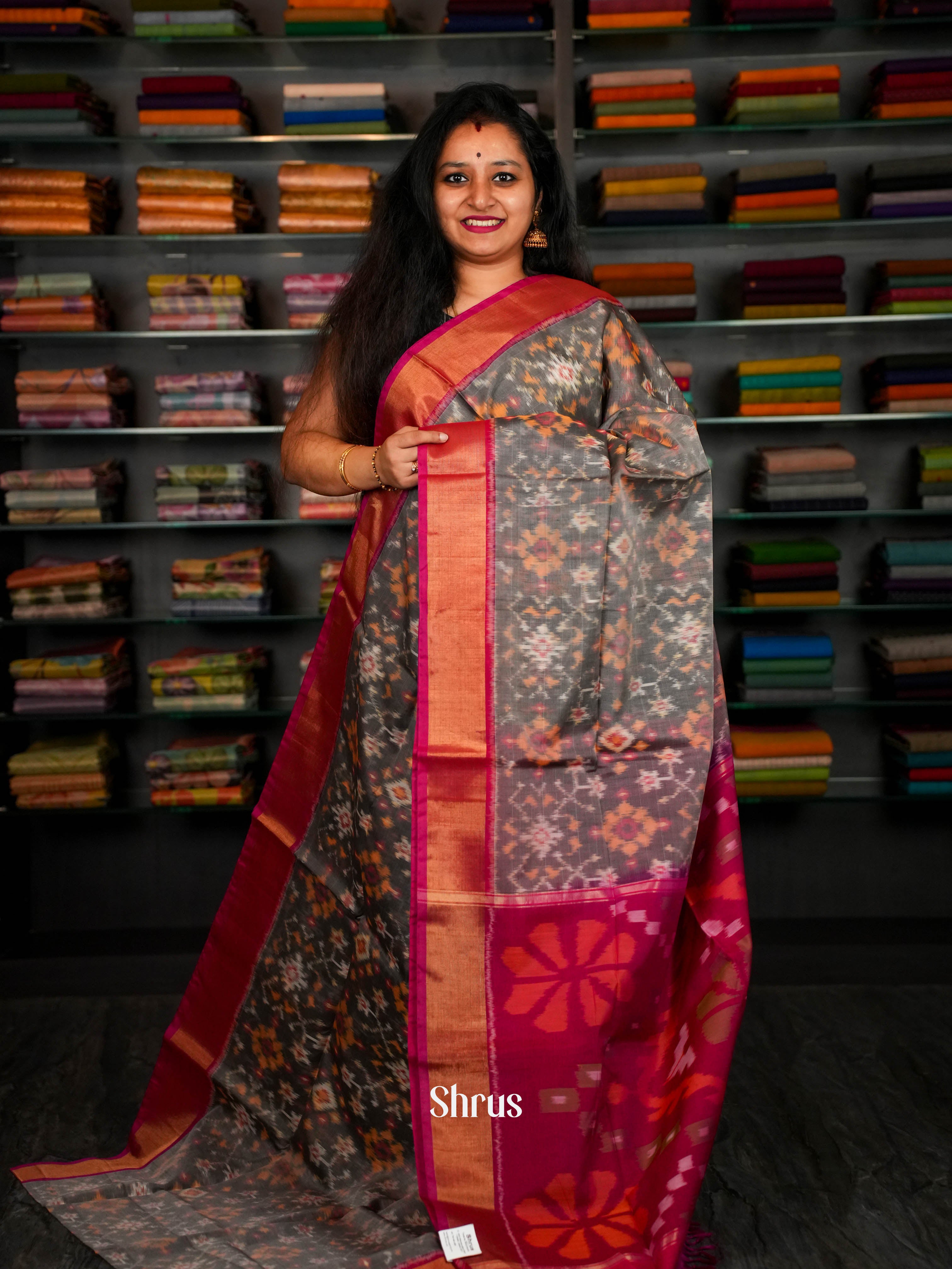 Grey & Rosy Red - Pochampally sico Saree