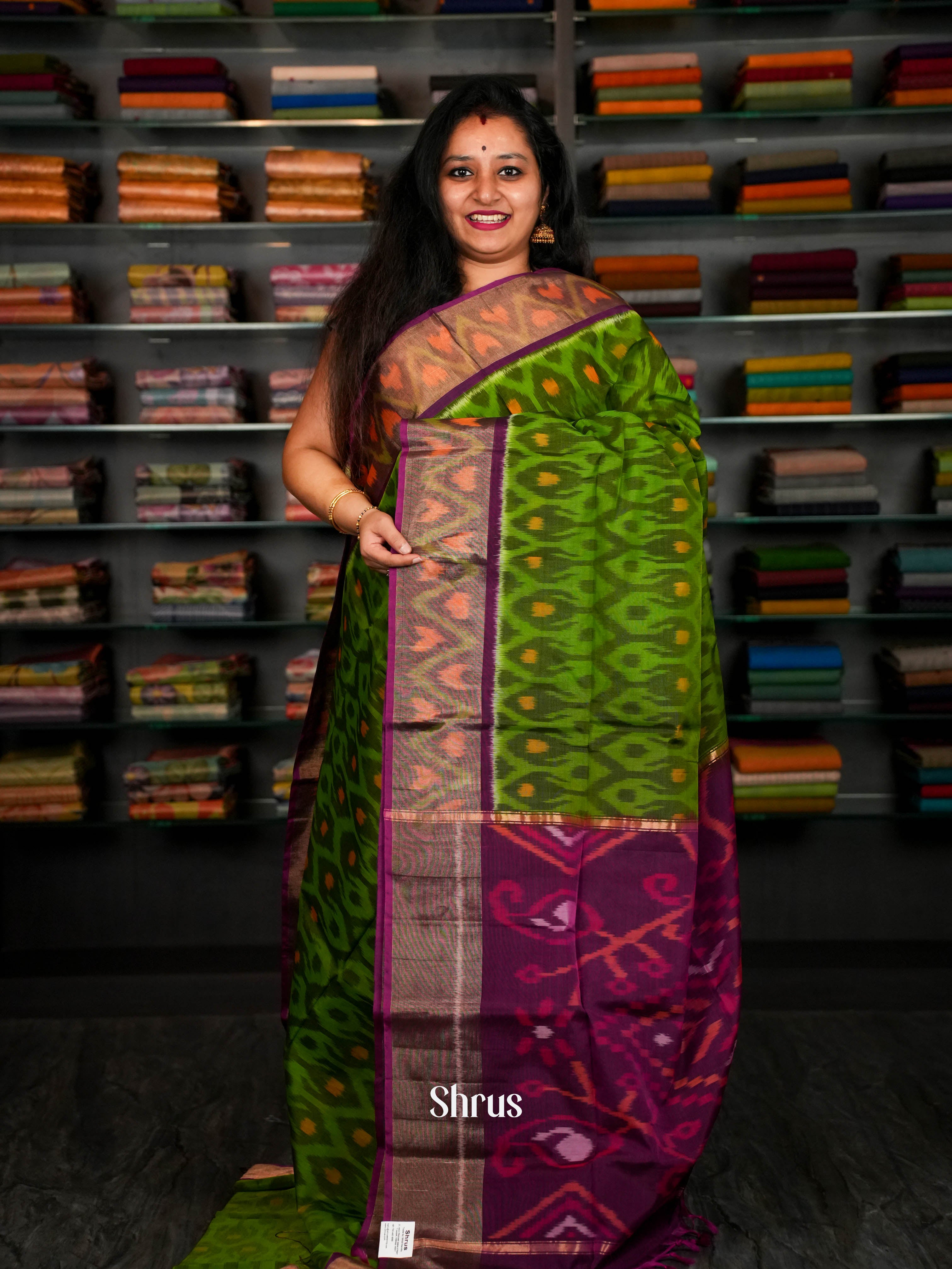 Shamrock Green & Deep Majenta- Pochampally sico Saree