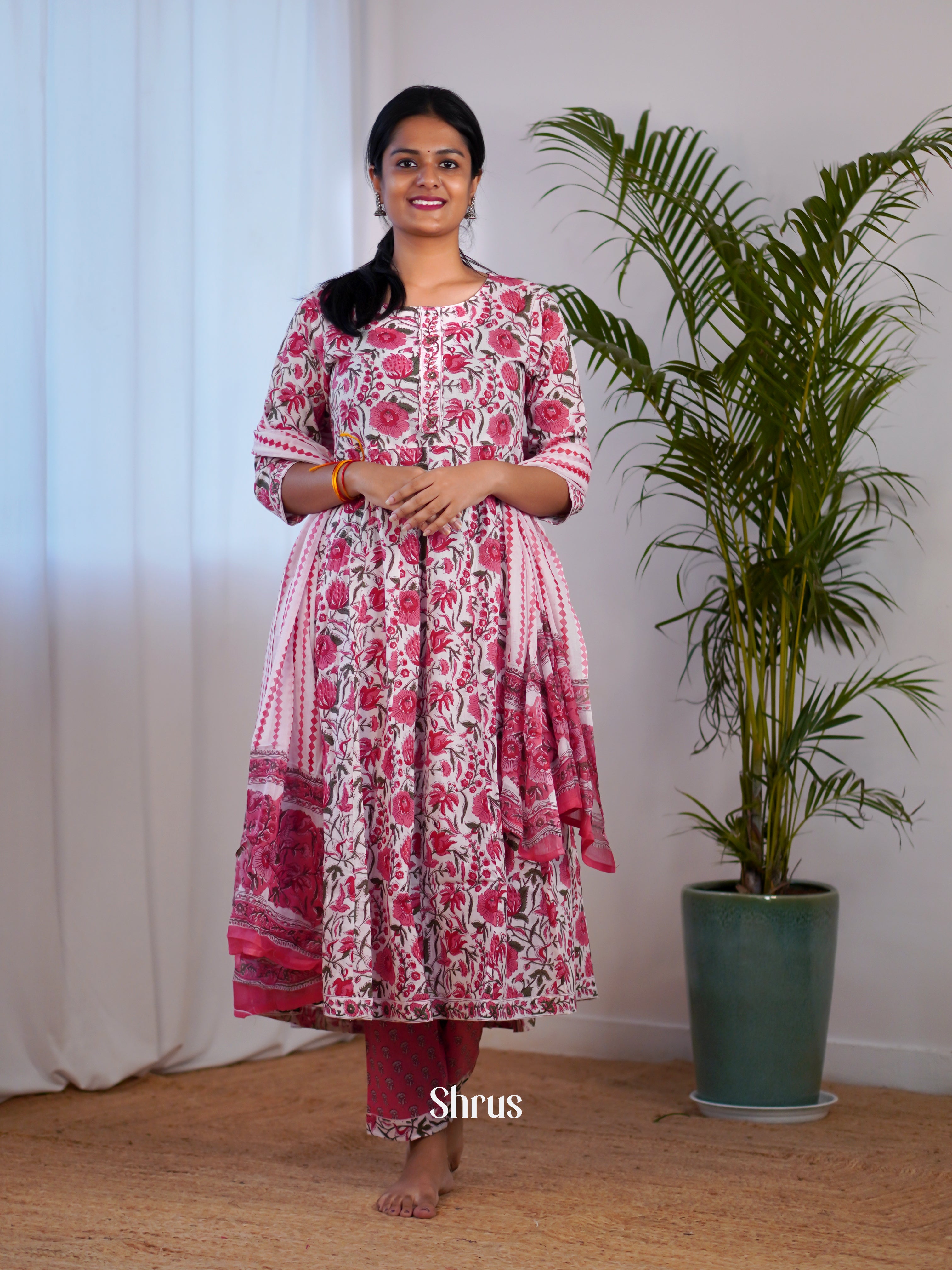 Cream & Pink -3pc Readymade Suits