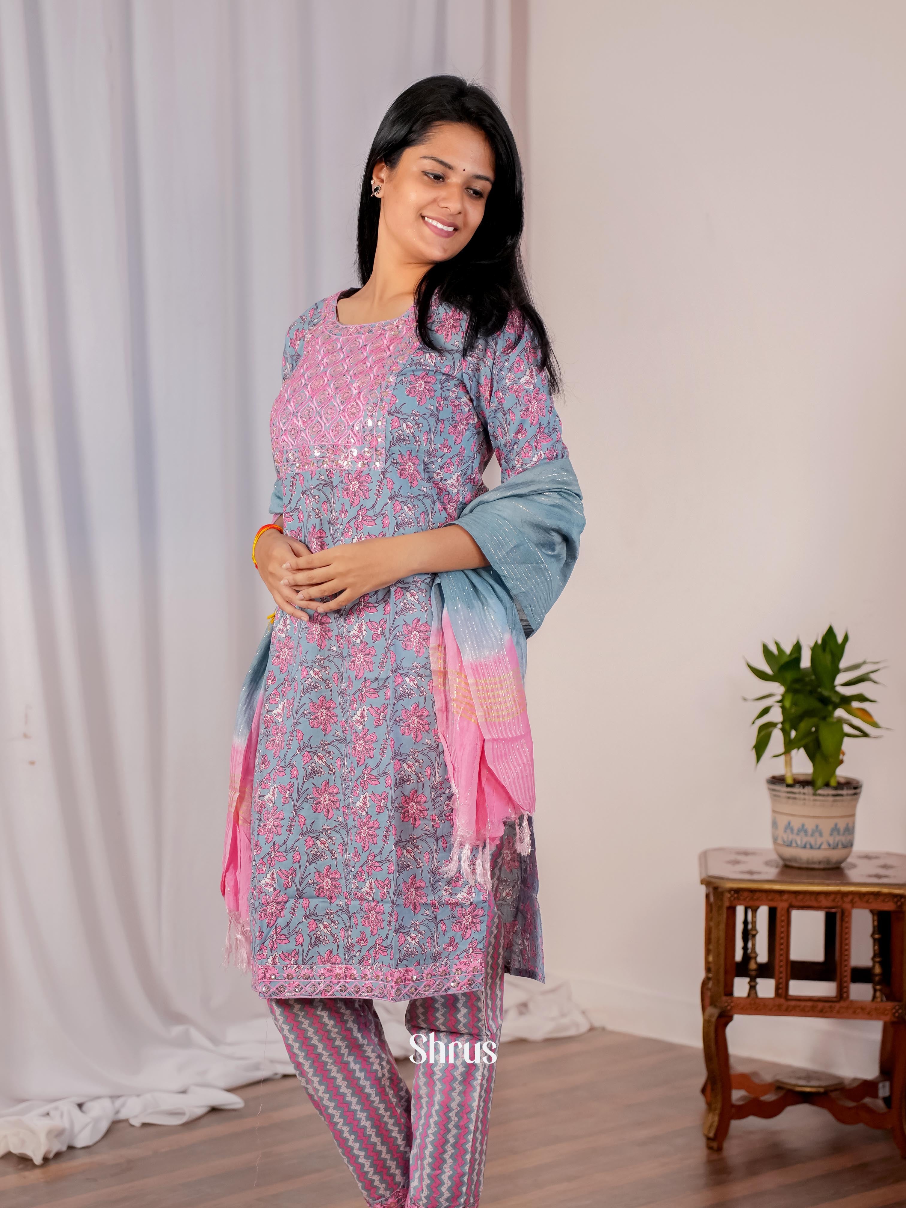 Grey & Pink- 3-pc Casual Printed Readymade Suits