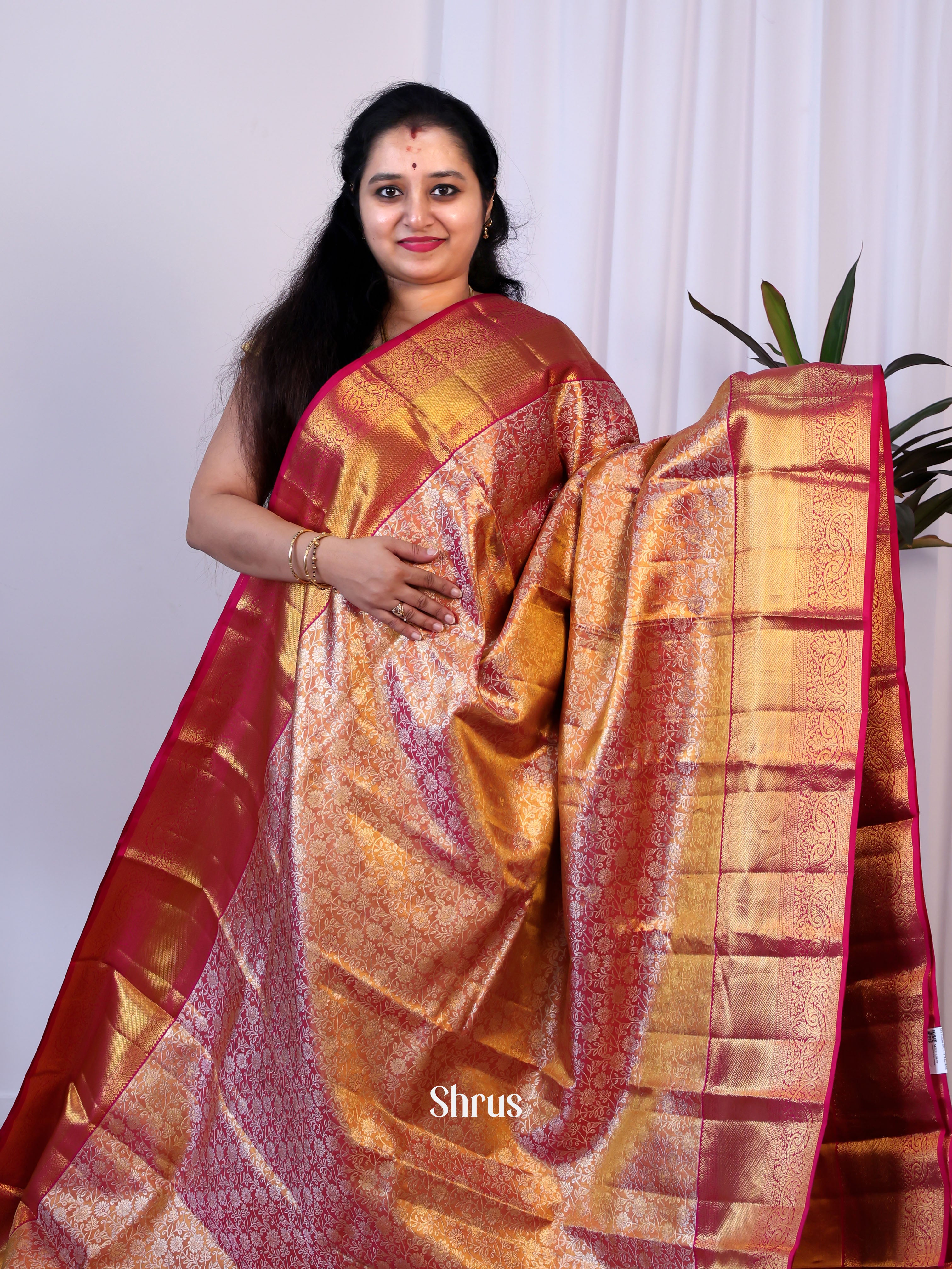 Golden  pink - Kanchipuram silk Saree