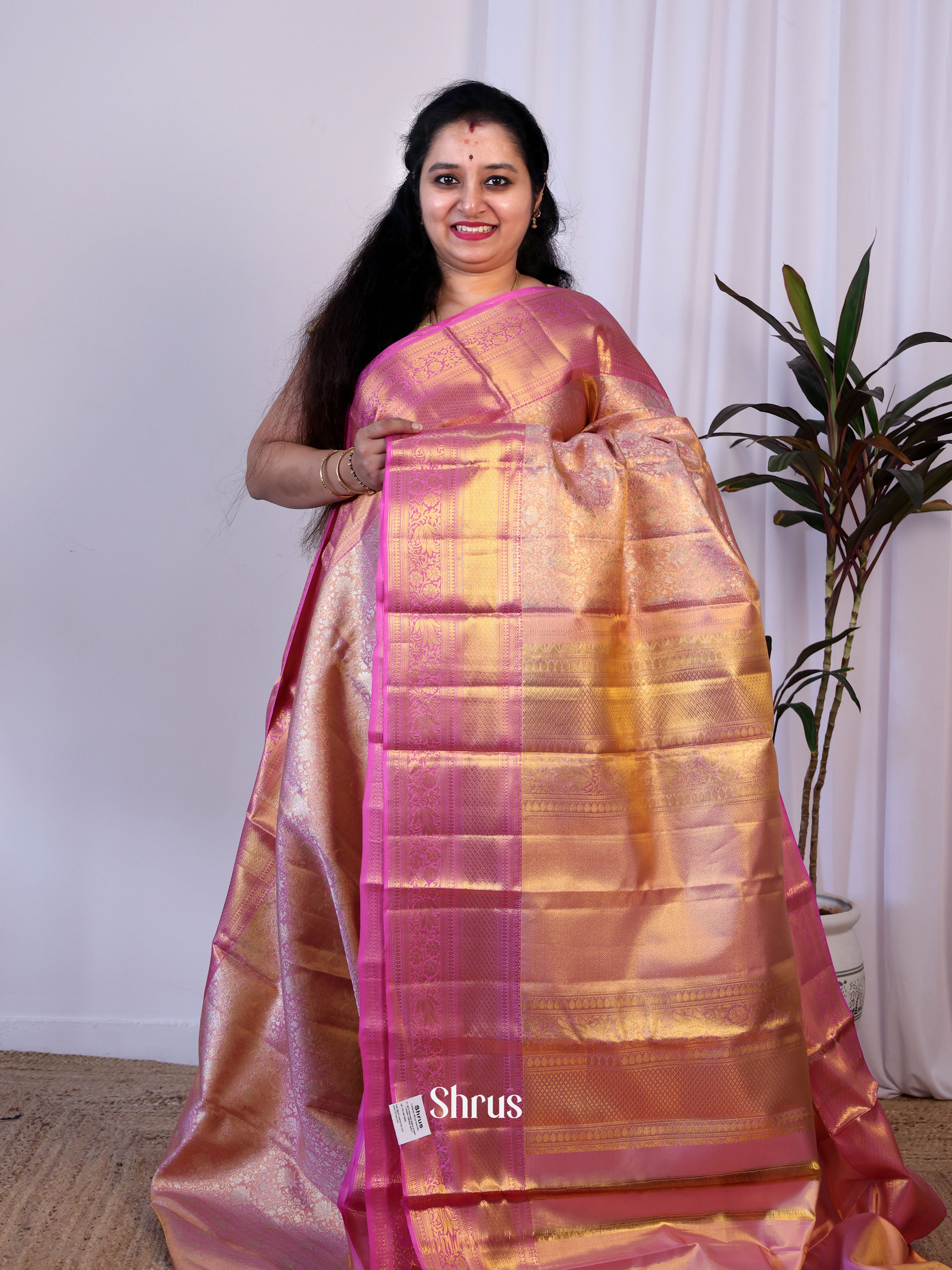 Pink - Kanchipuram silk Saree