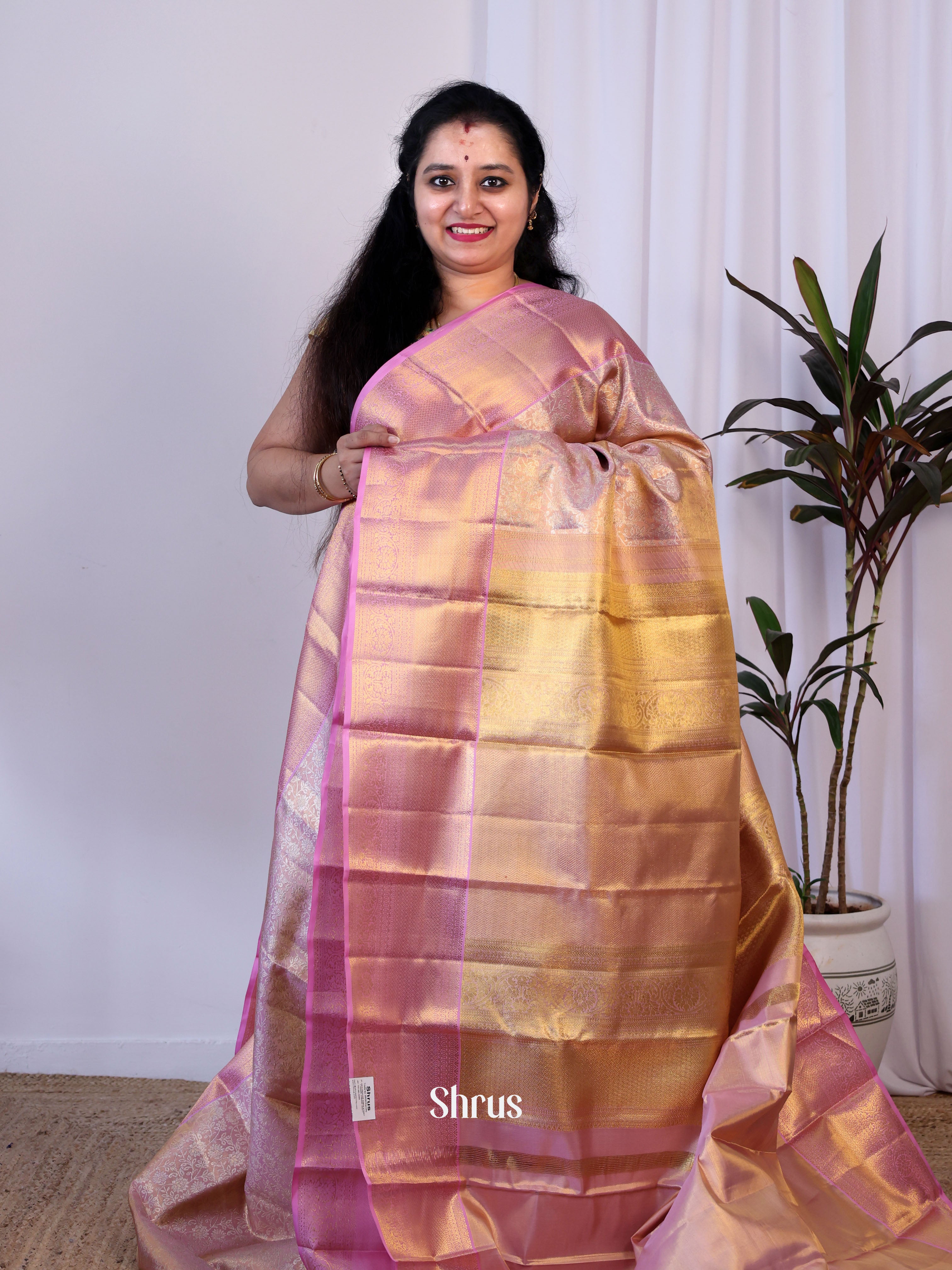 Pink - Kanchipuram silk  Saree