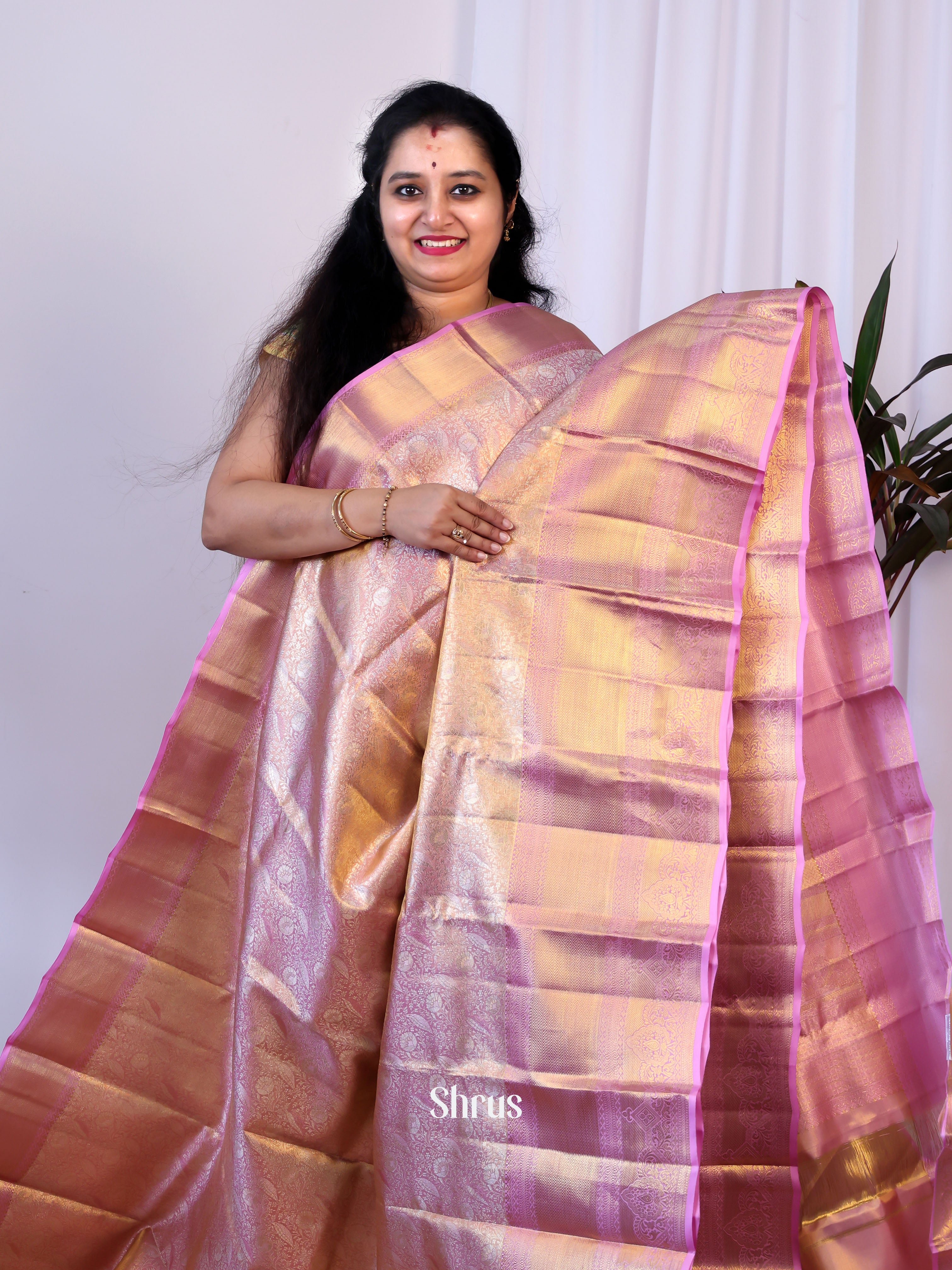 Pink - Kanchipuram silk  Saree