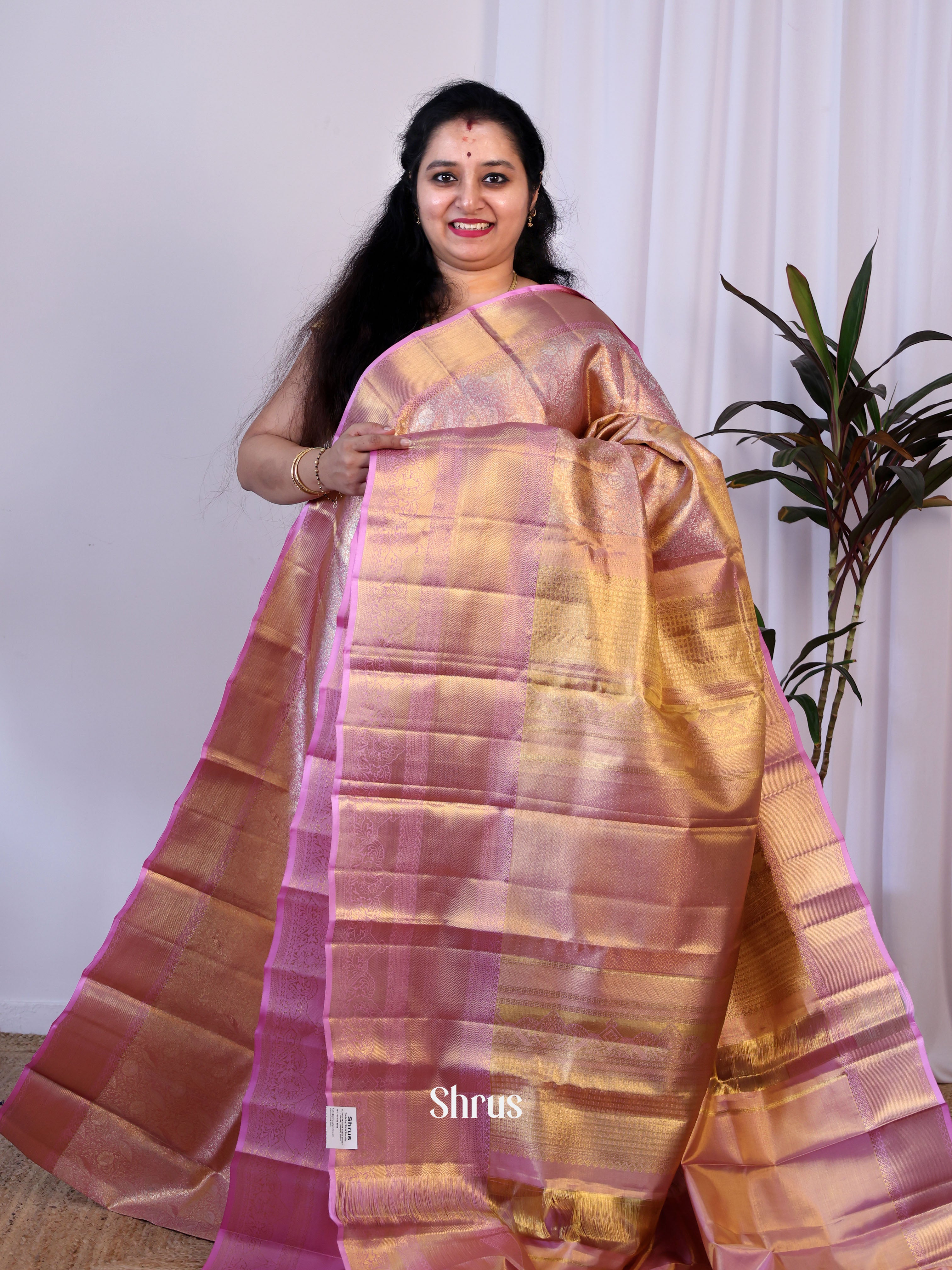 Pink - Kanchipuram silk  Saree