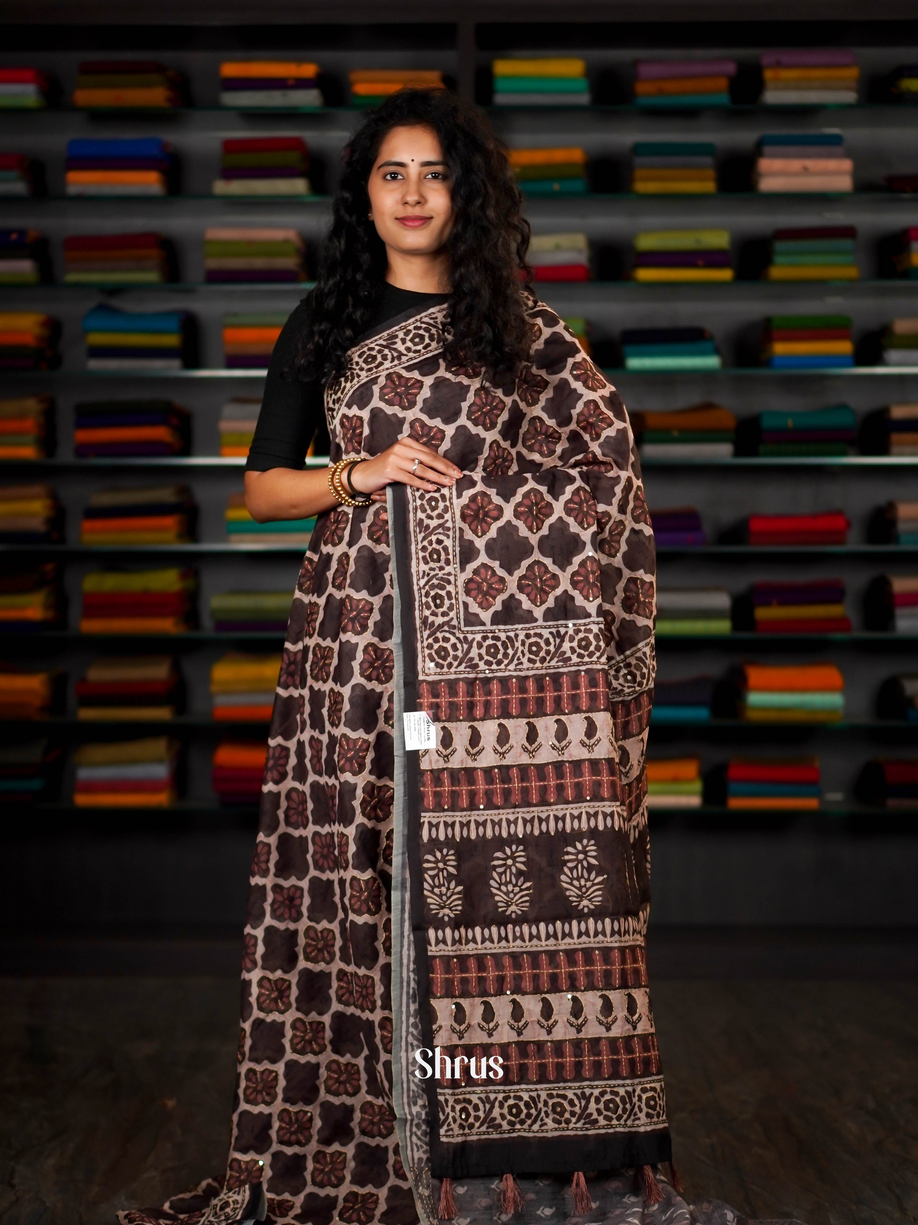 Brown  - Semi Kantha Saree