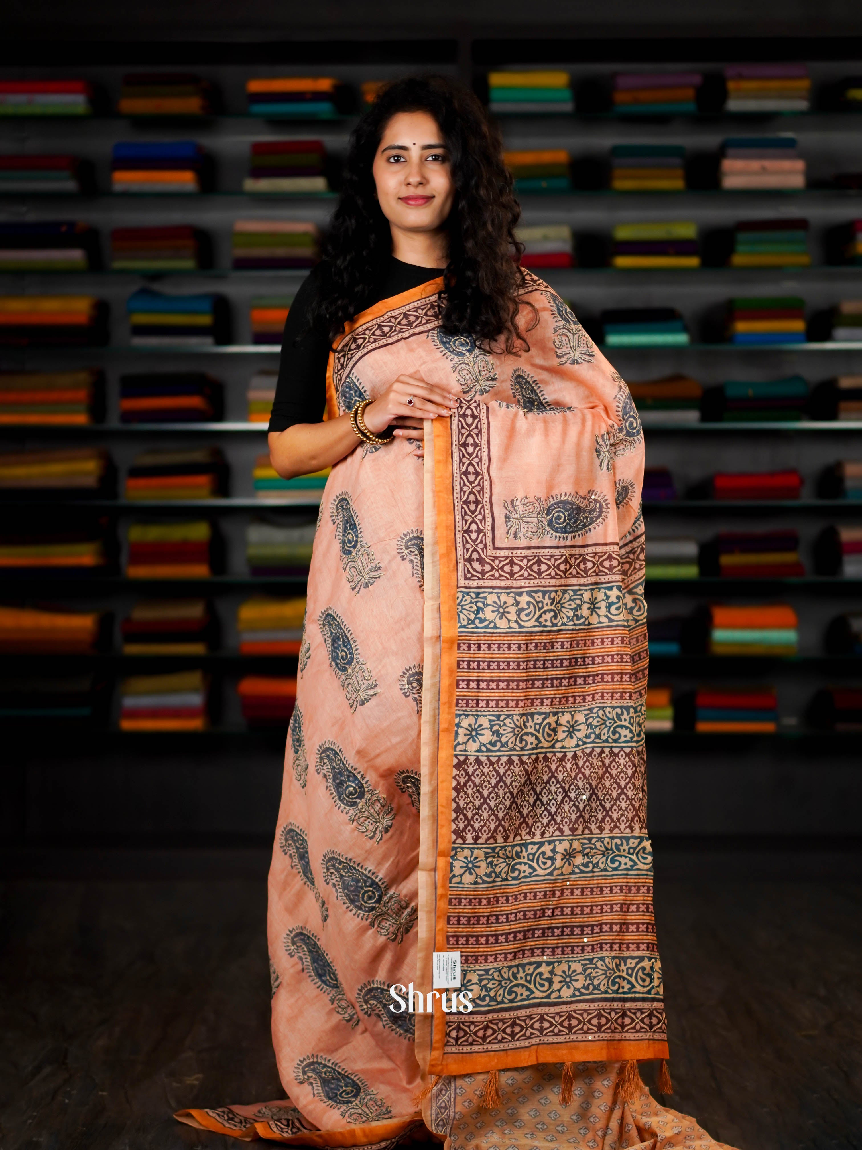 Peach & Orange  - Semi Kantha Saree