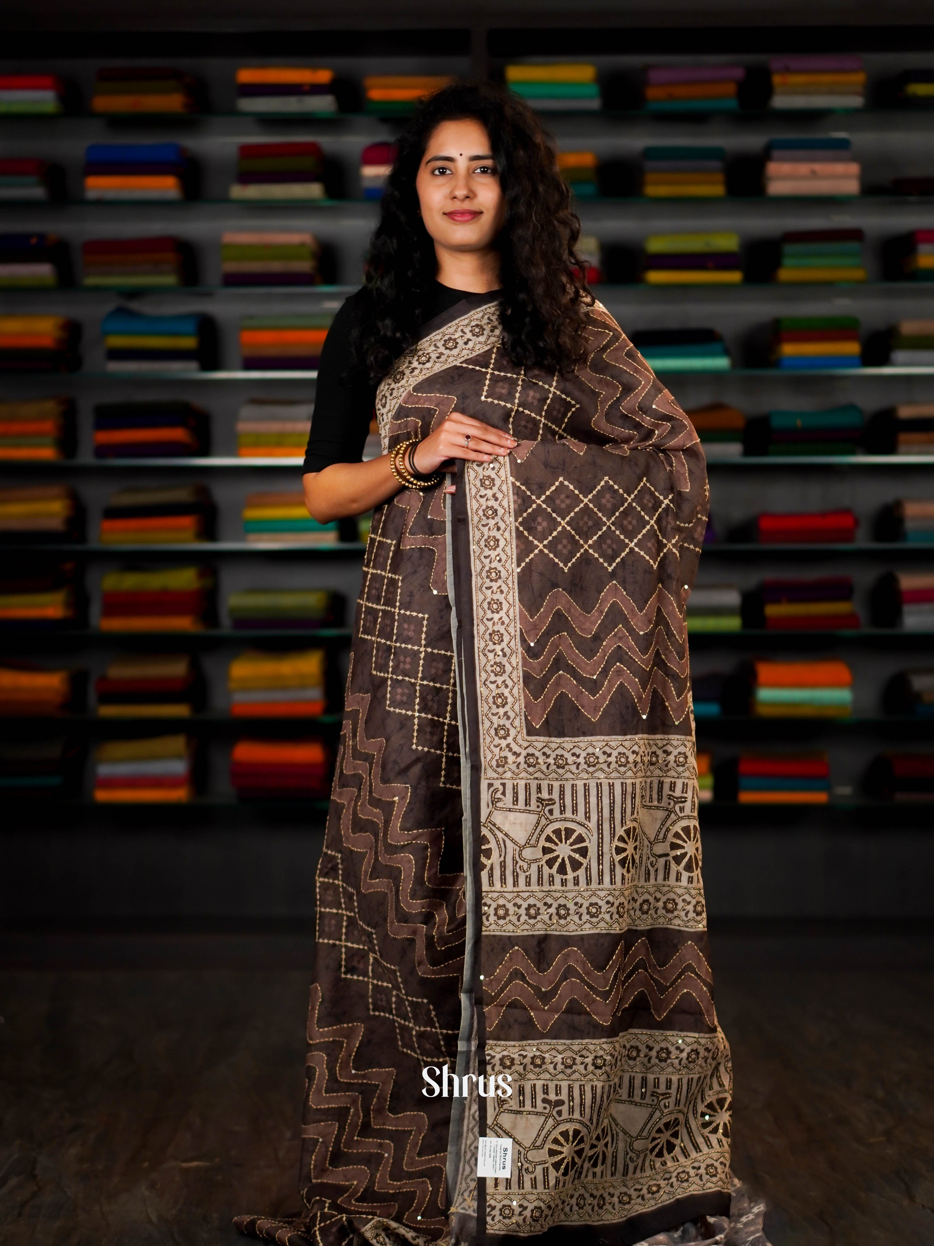 Brown & Cream - Semi Kantha Saree