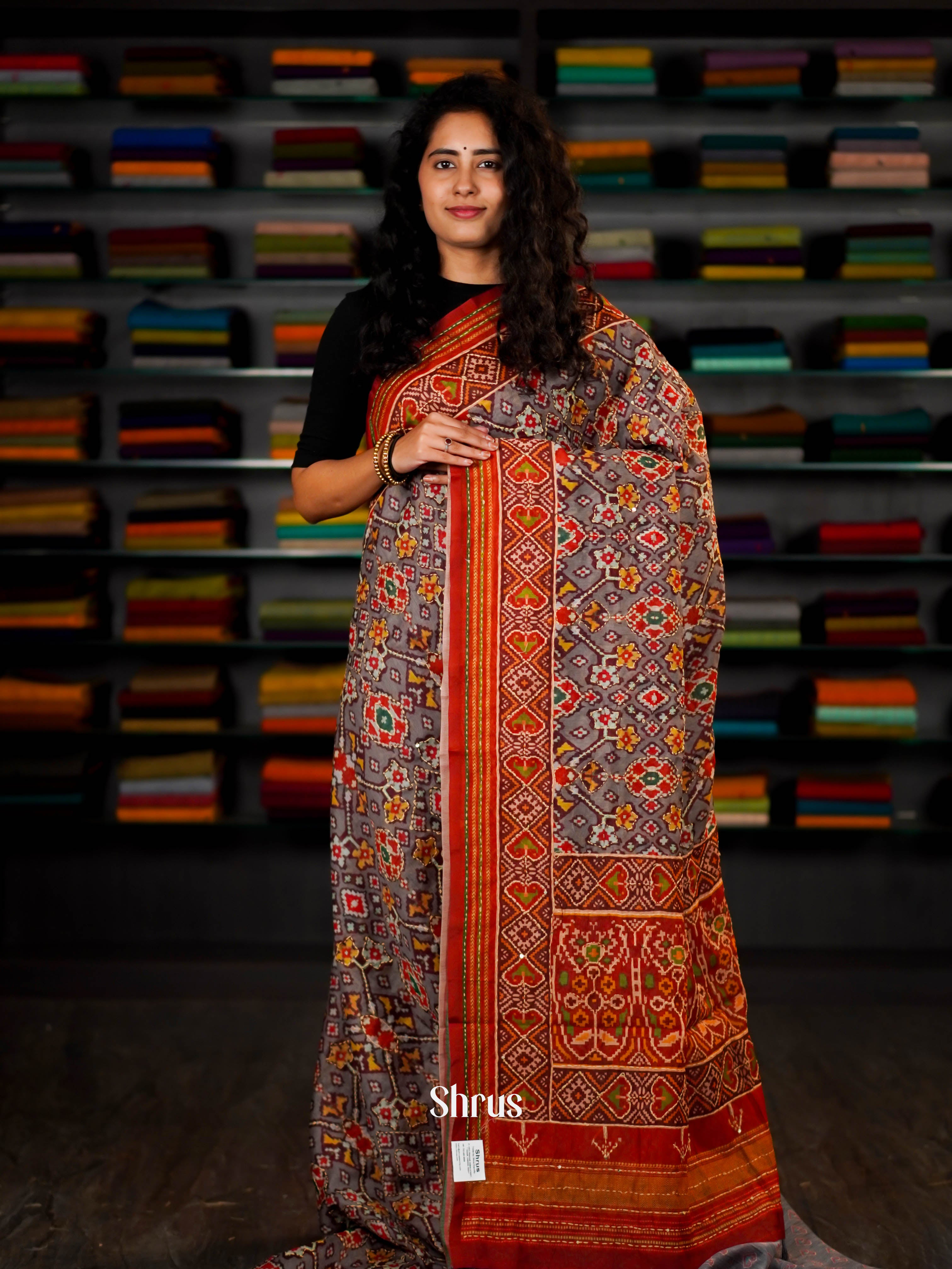 Grey & Red  - Semi Kantha Saree