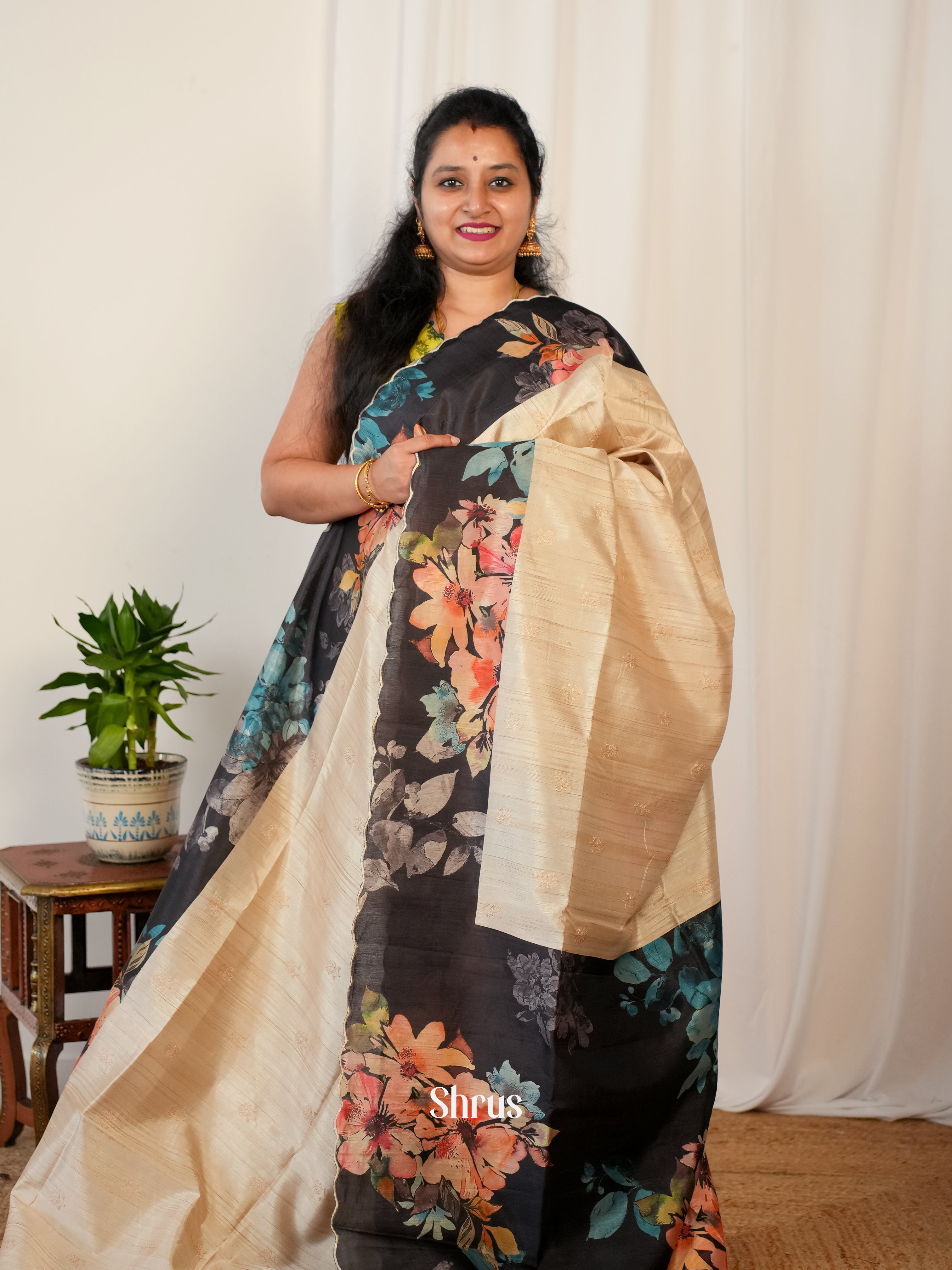 Cream & Black  - matka Cotton Saree