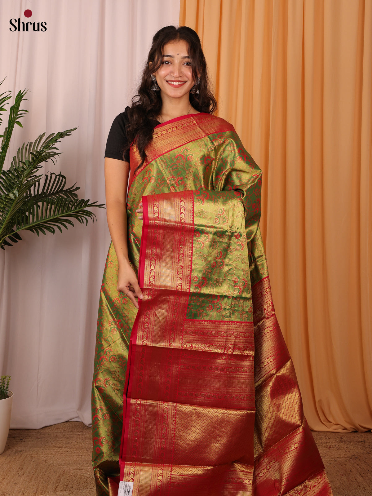 Green & Red - Kanchipuram-halfpure Saree