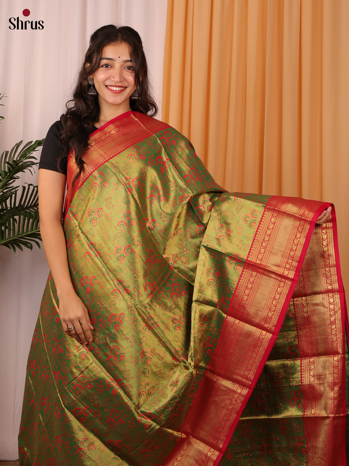 Green & Red - Kanchipuram-halfpure Saree