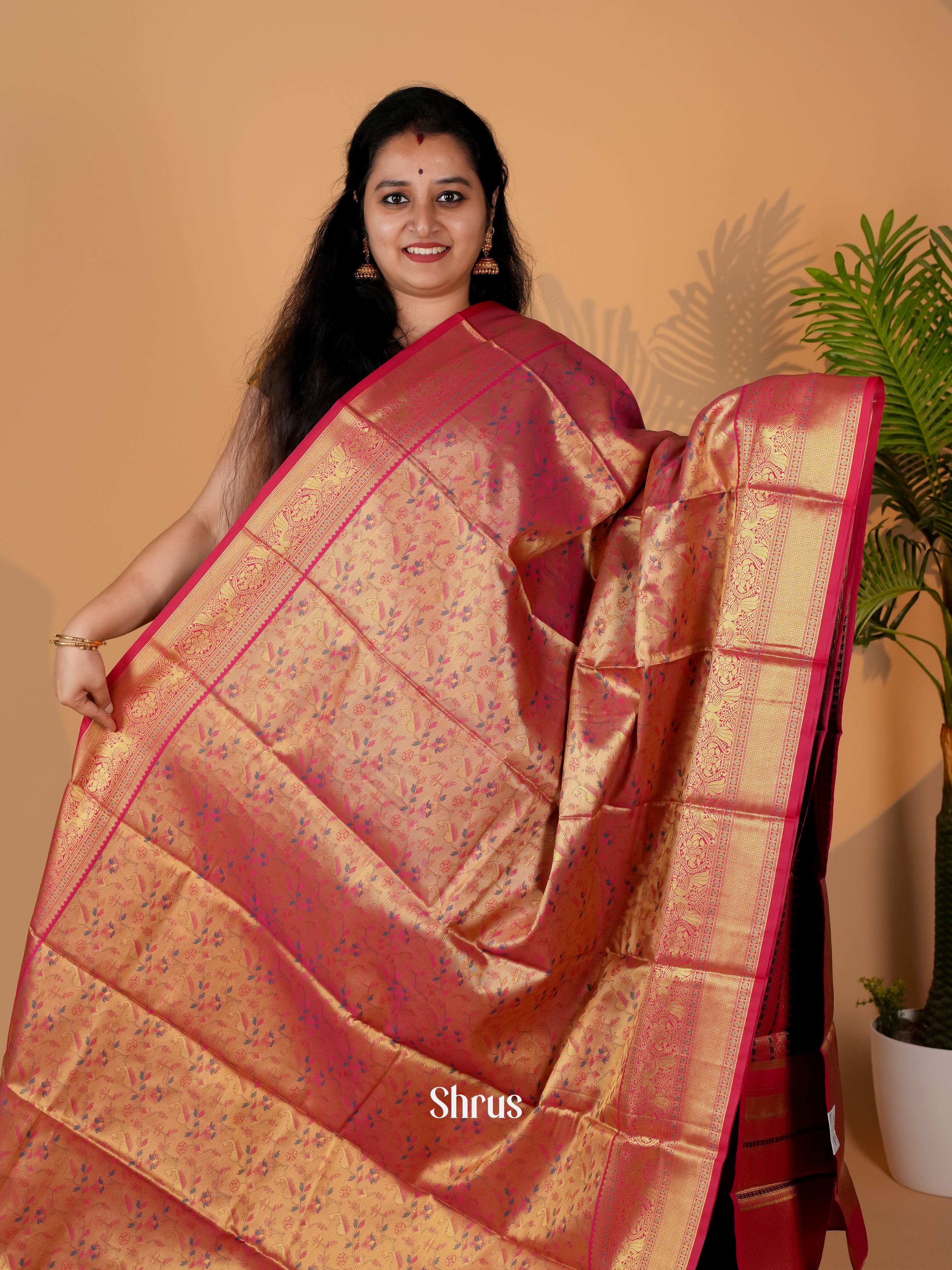 Gold & Pink- Kanchipuram-halfpure Saree