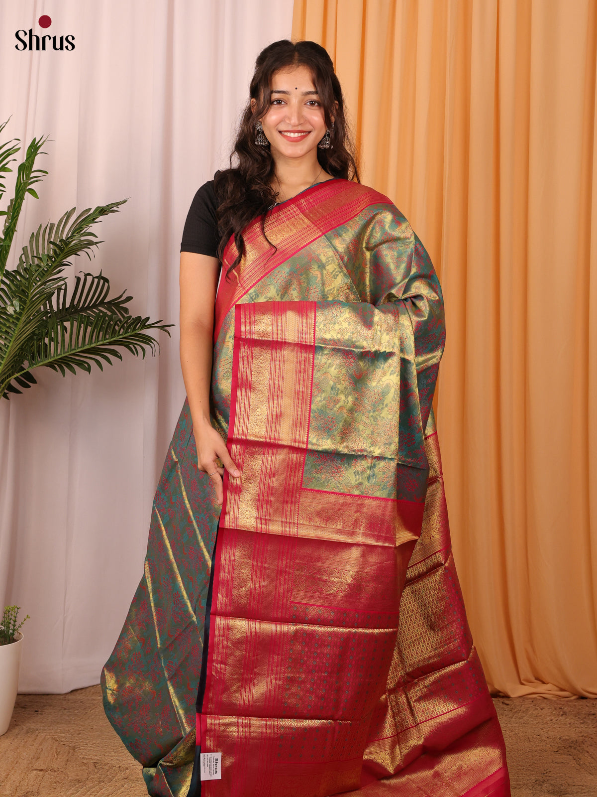 Green & Red - Kanchipuram-halfpure Saree