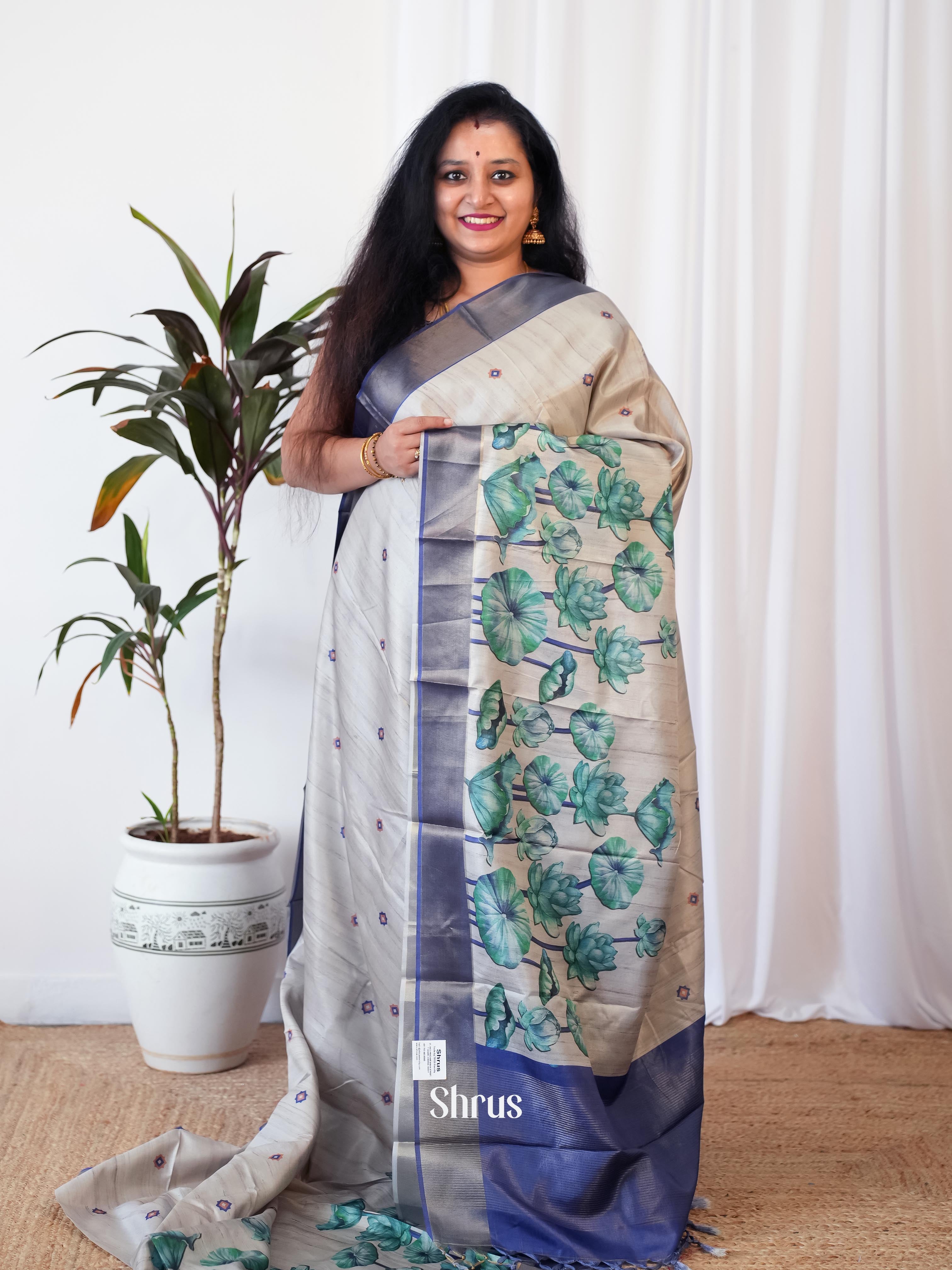 CIS06472 - Printed Tussar Saree