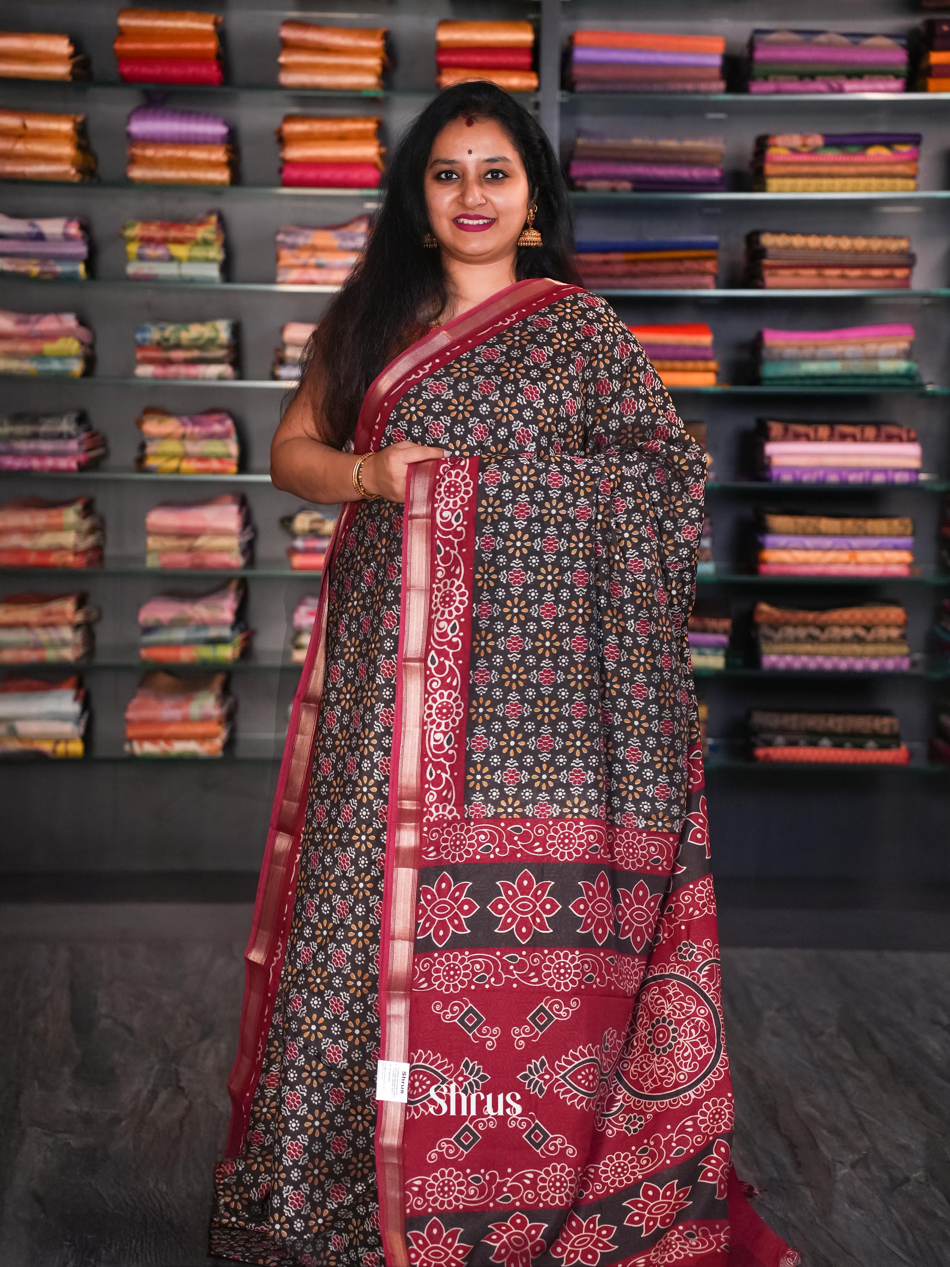 Black & Red - Art Modal Saree