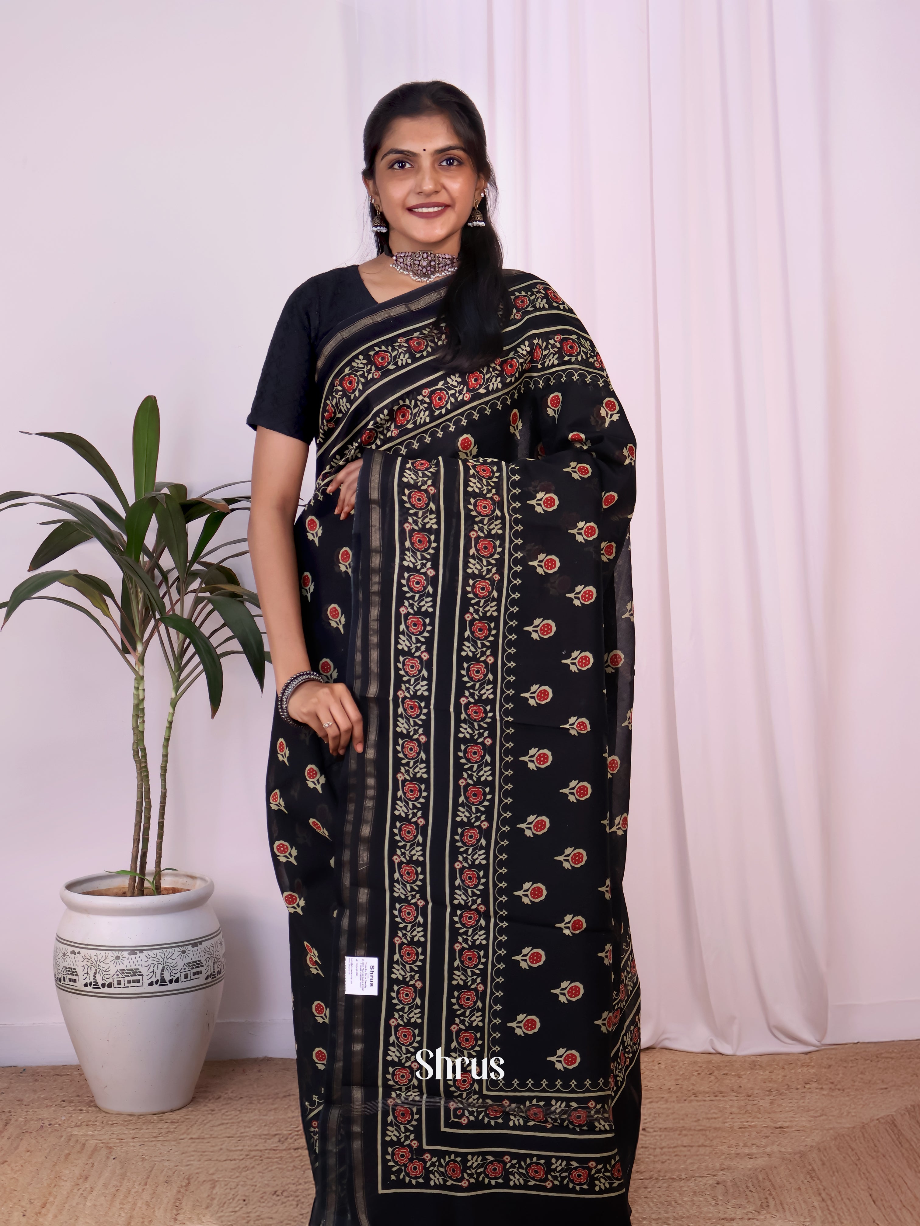 Black - Maheshwari silkcotton Saree