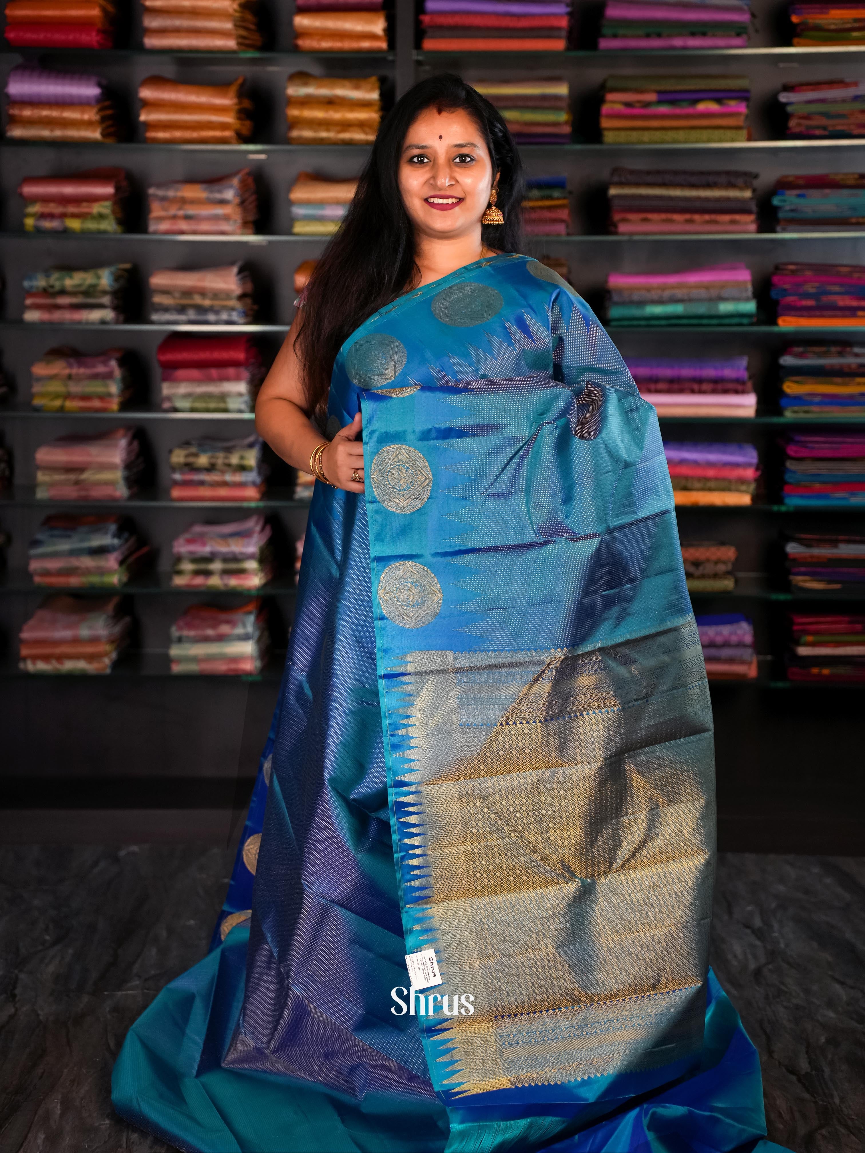 CIS11242 - Kanchipuram silk