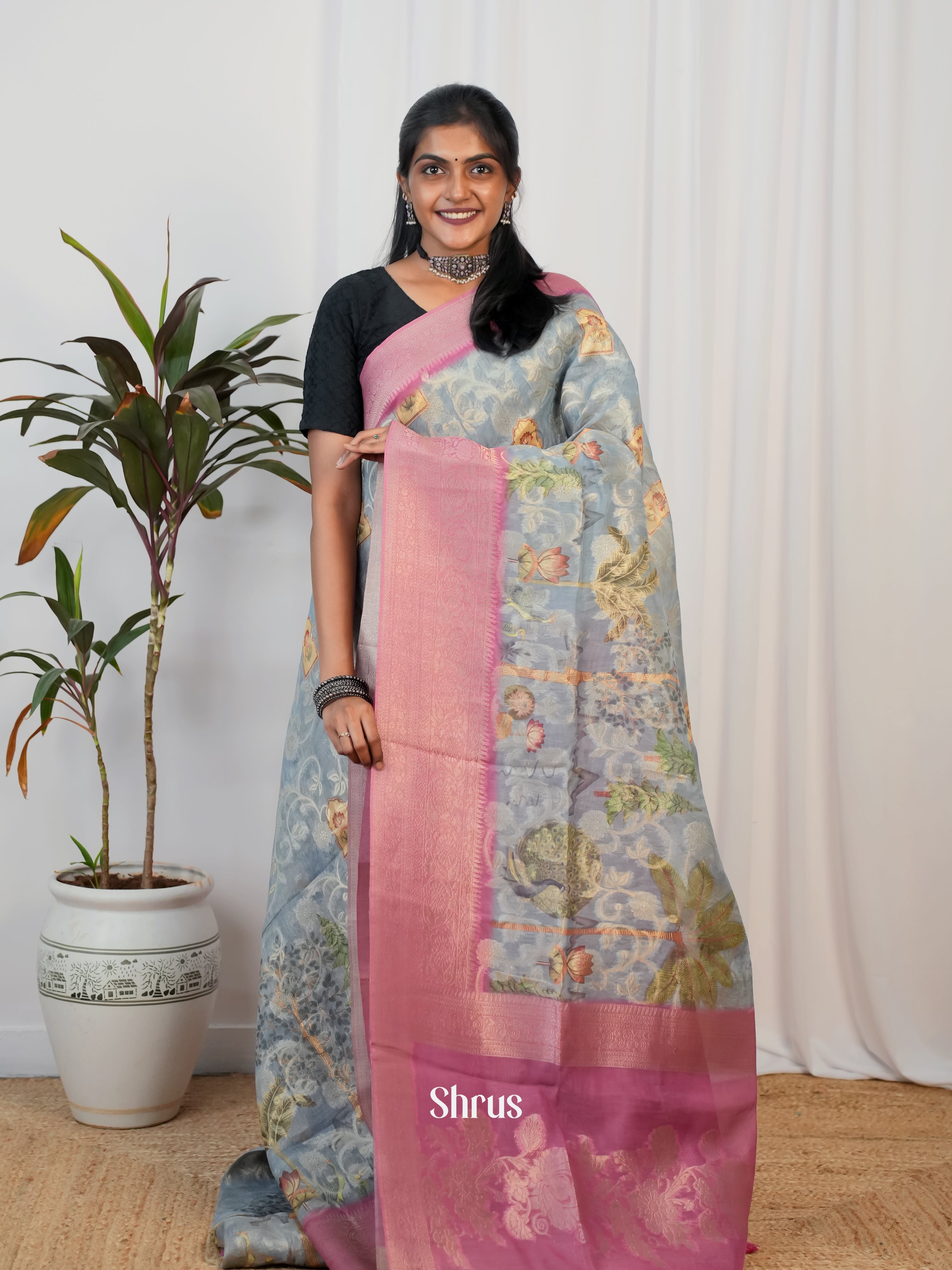 Grey& Pink- Semi Jute Saree