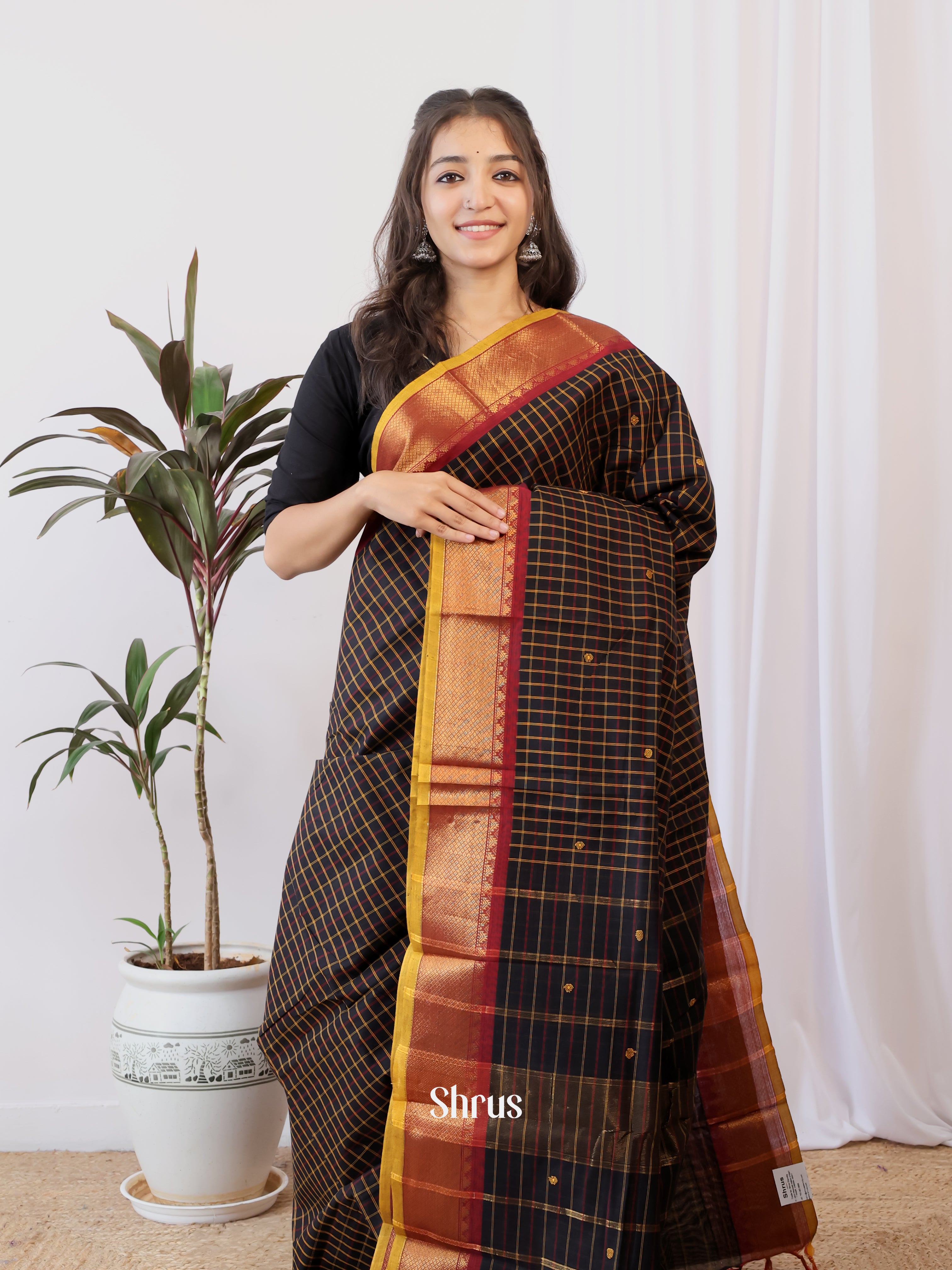 Black & Red - Chettinad Cotton Saree