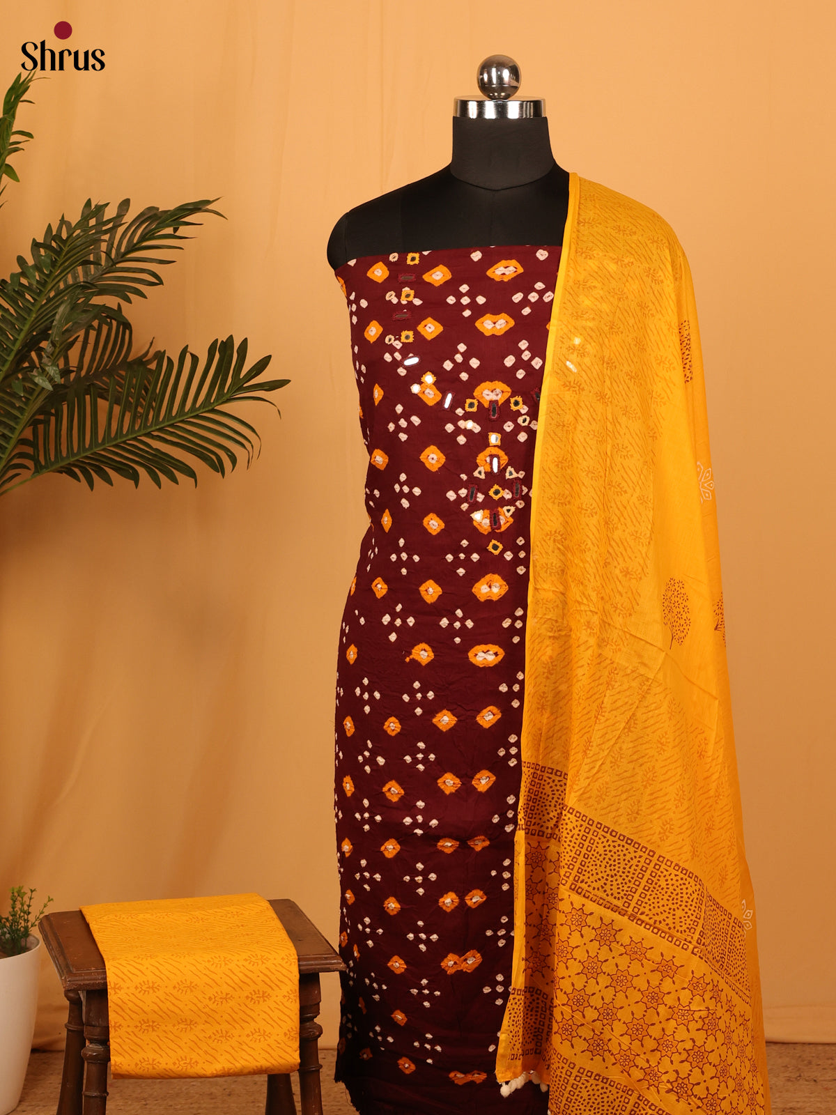 CIS13181 - Bandhini salwar