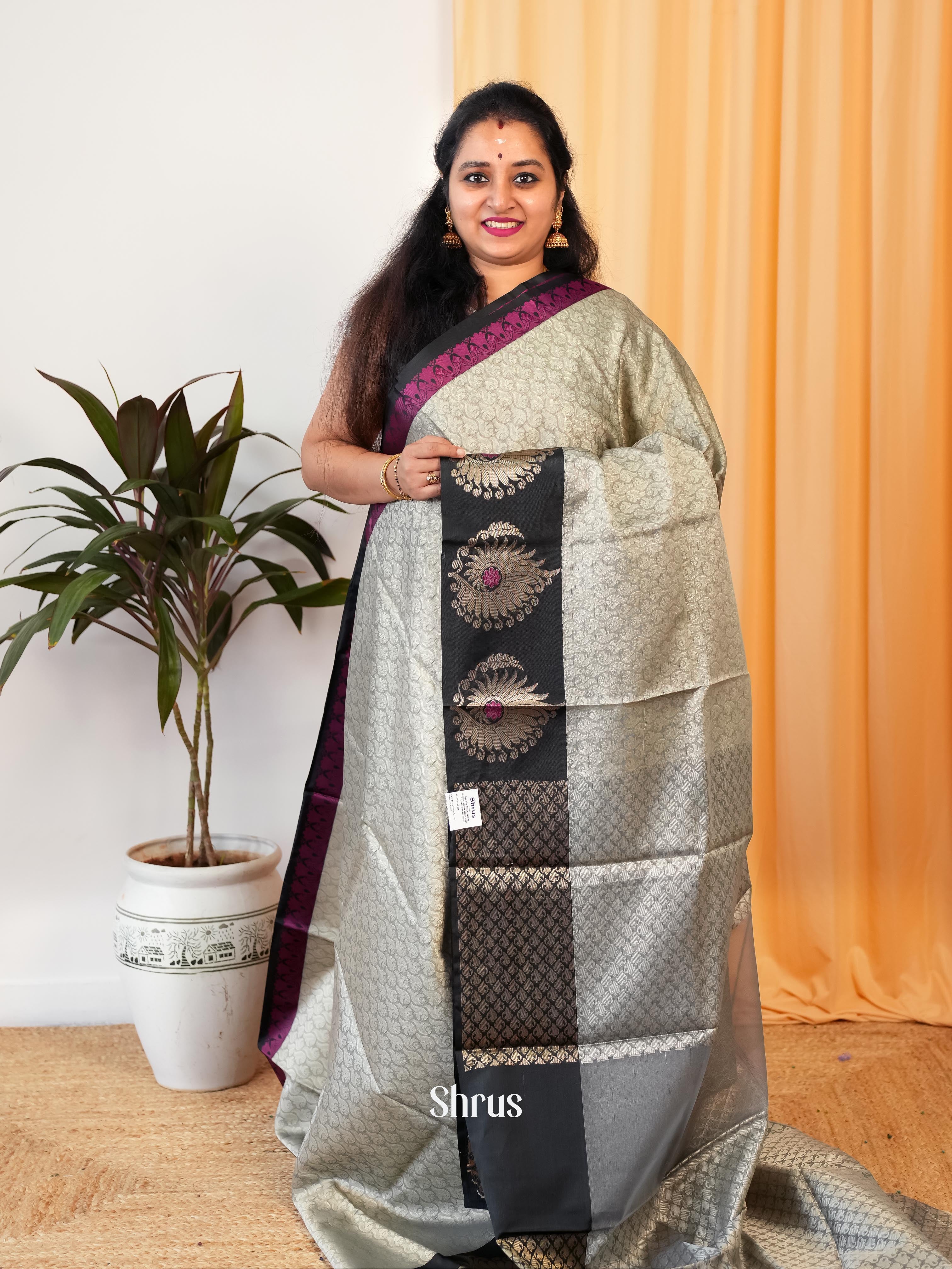 Grey  & Black - Tanchoi Saree