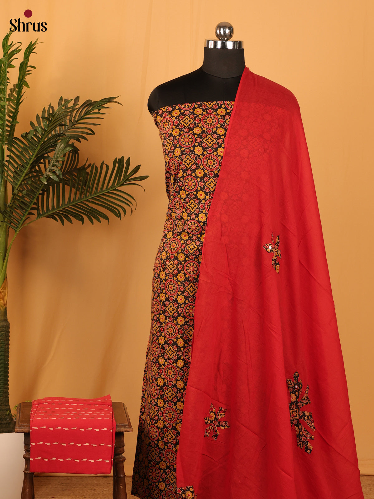 Black & Red - Cotton salwar