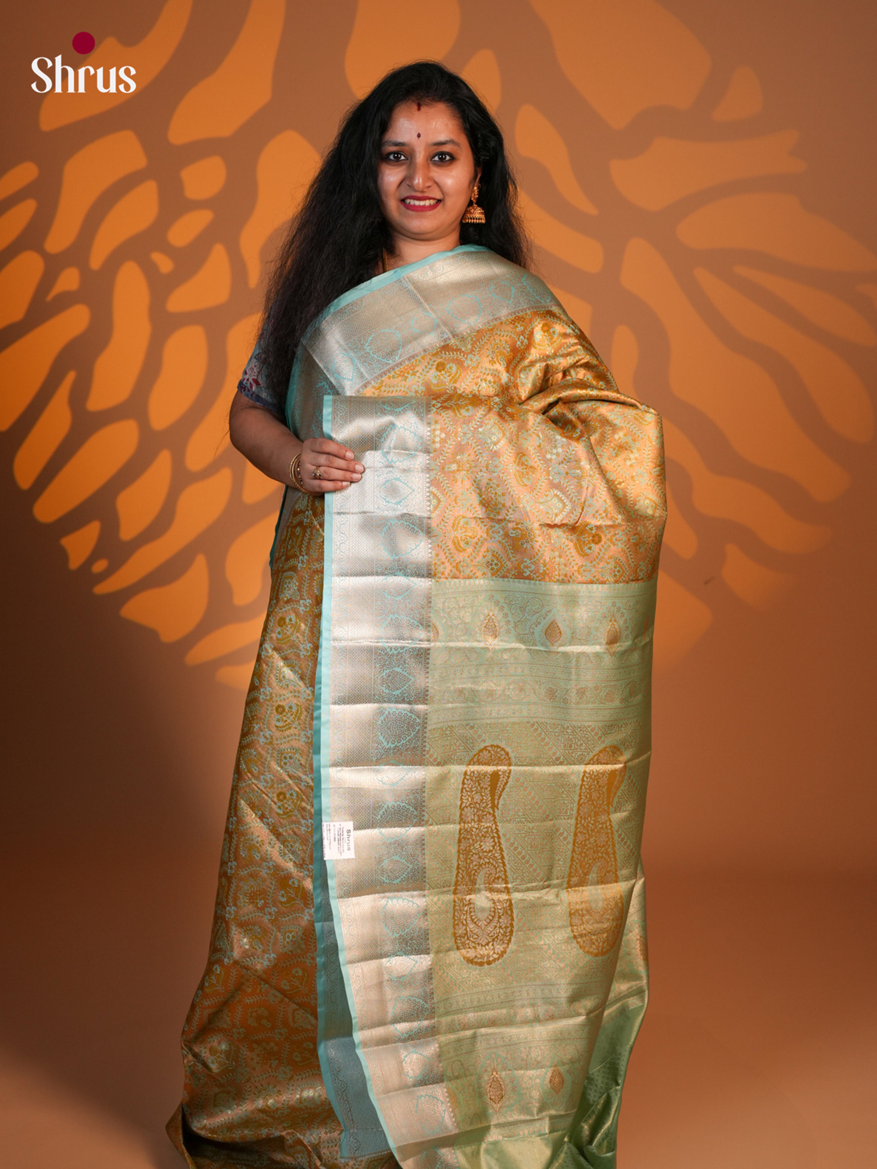 Gold & Green - Kanchipuram-halfpure Saree