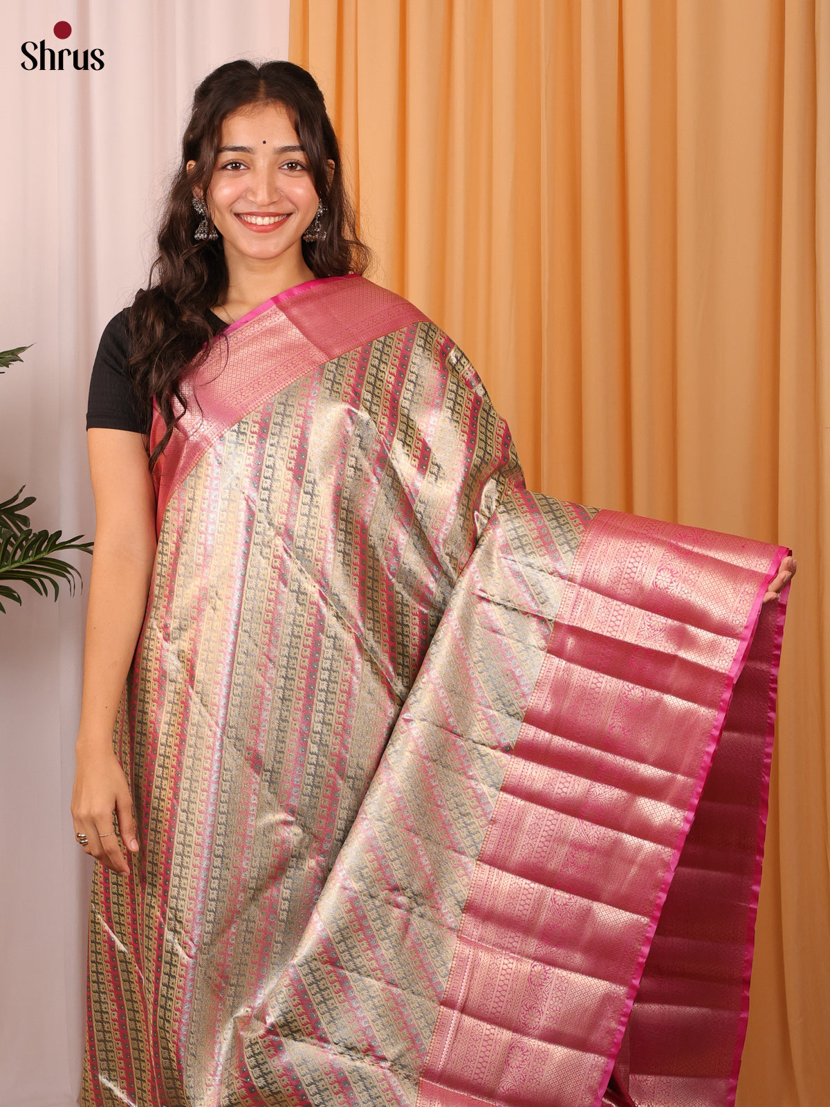 Gold & Pink - Kanchipuram-halfpure Saree