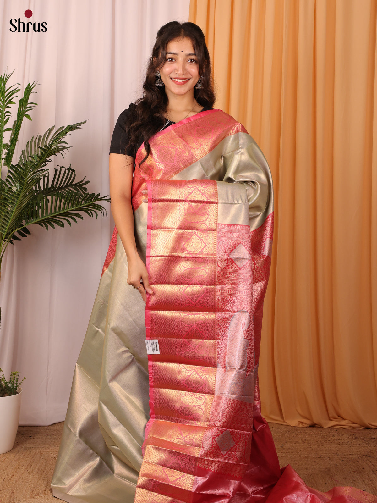 Gold & Pink - Kanchipuram-halfpure Saree