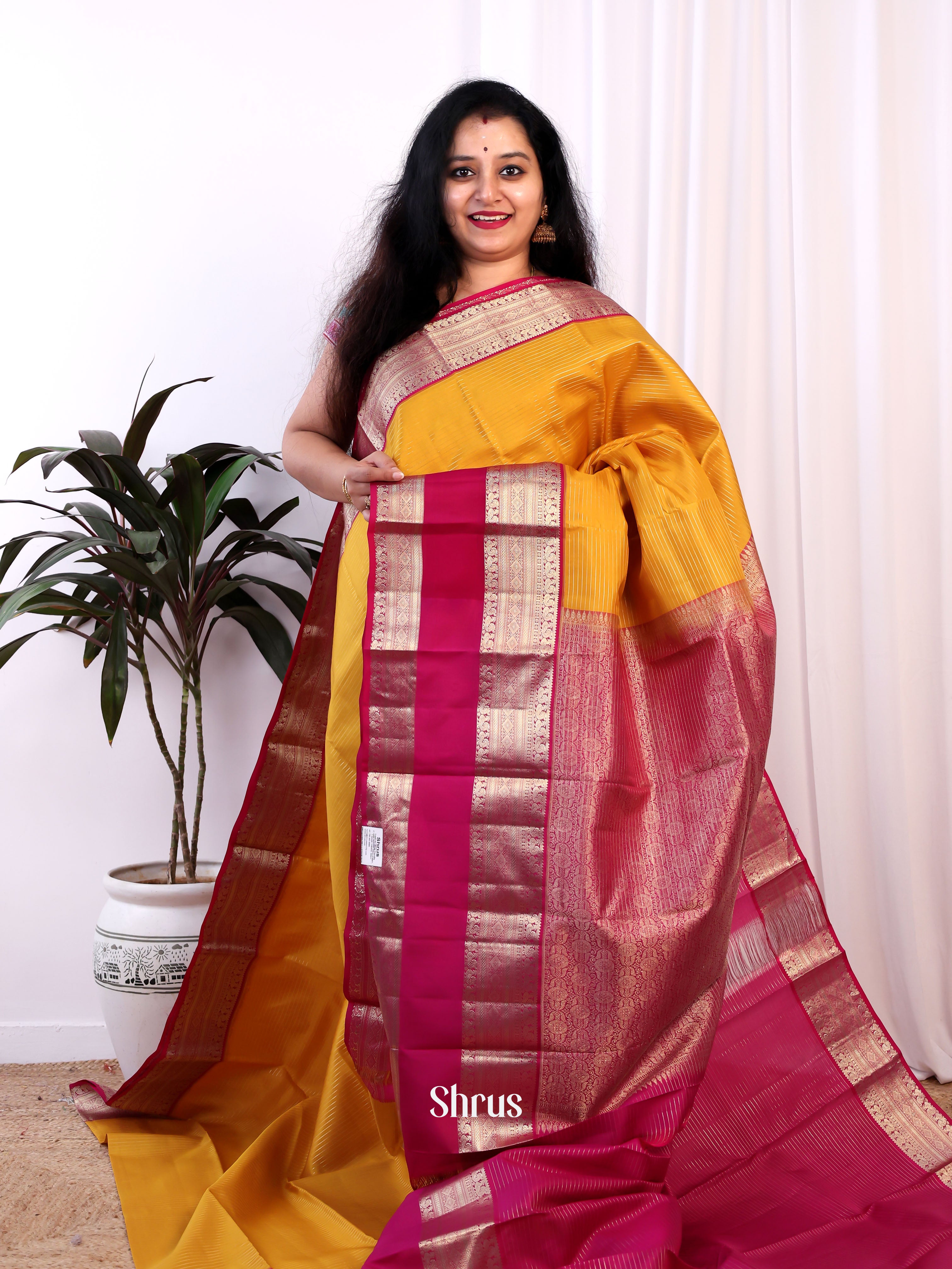 Mustard & Rani Pink - Kanchipuram silk Saree