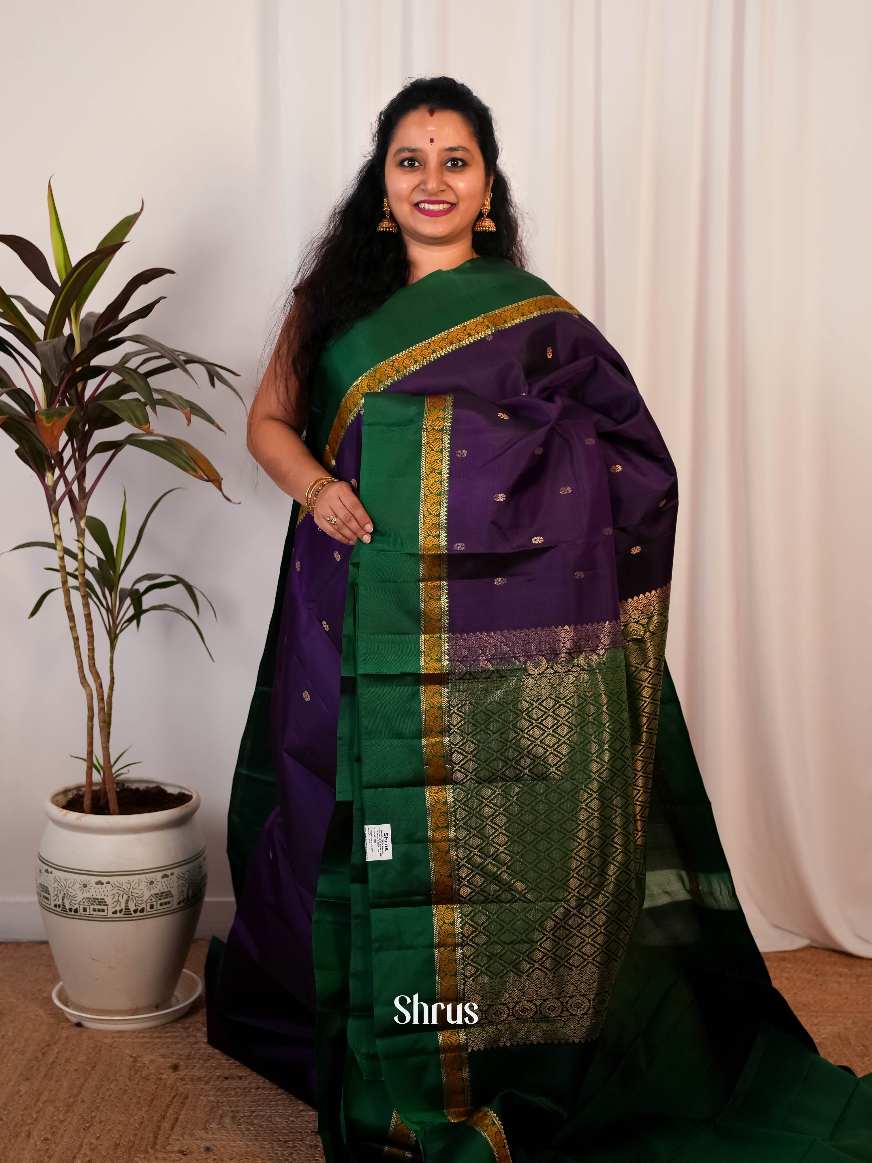 Violet & Green - Kanchipuram silk Saree