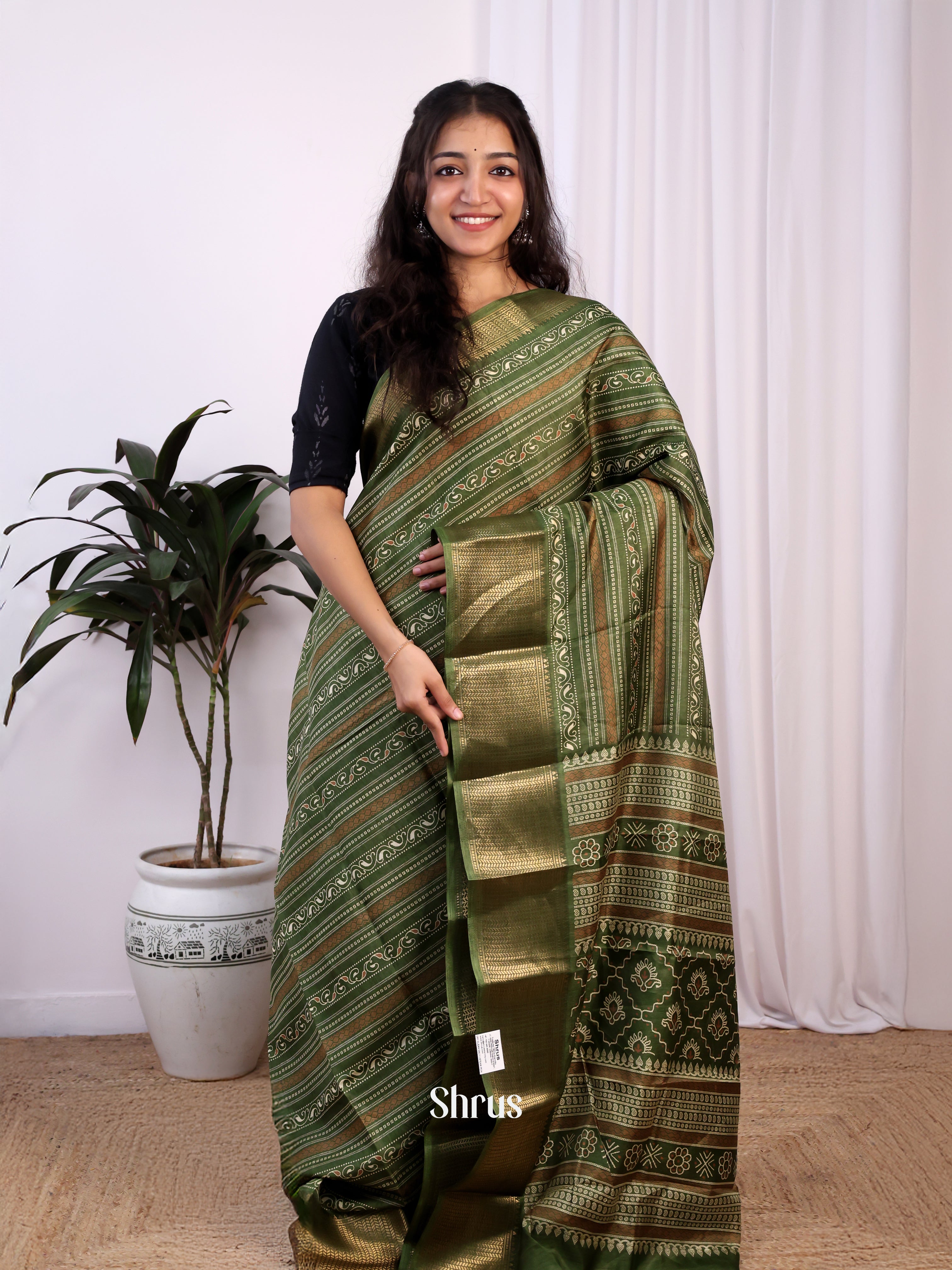 CIS20355 - Semi Crepe Saree