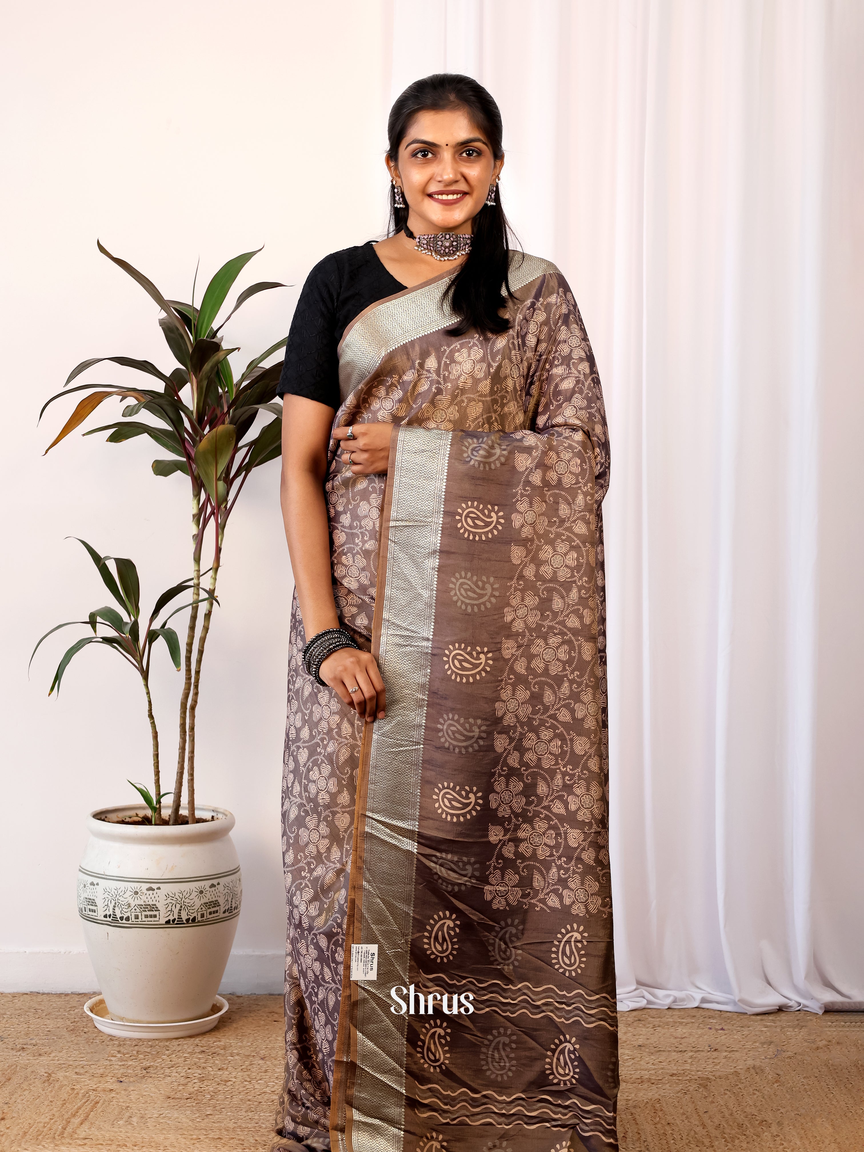 Brown - Semi Crepe Saree